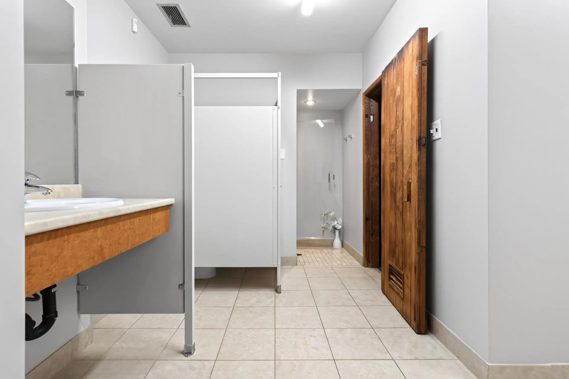6689 Willingdon Avenue #1505