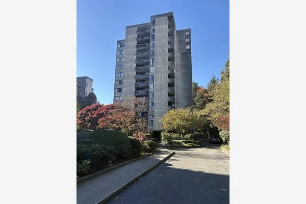 6689 Willingdon Avenue #1505