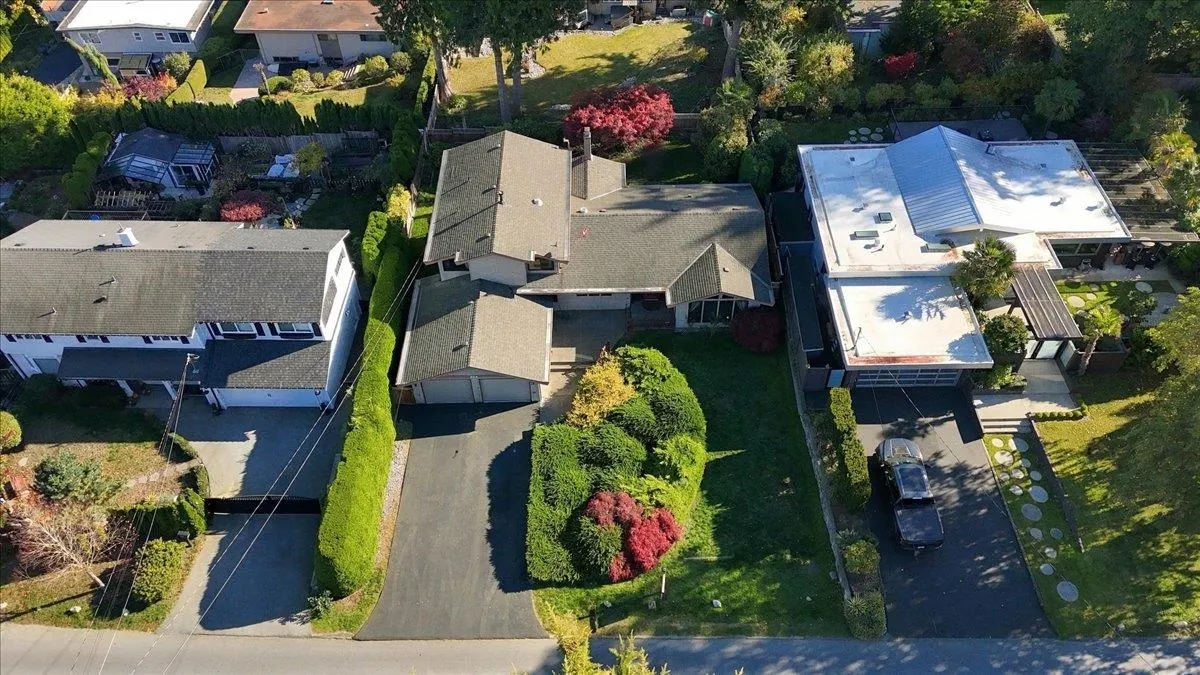364 54 Street