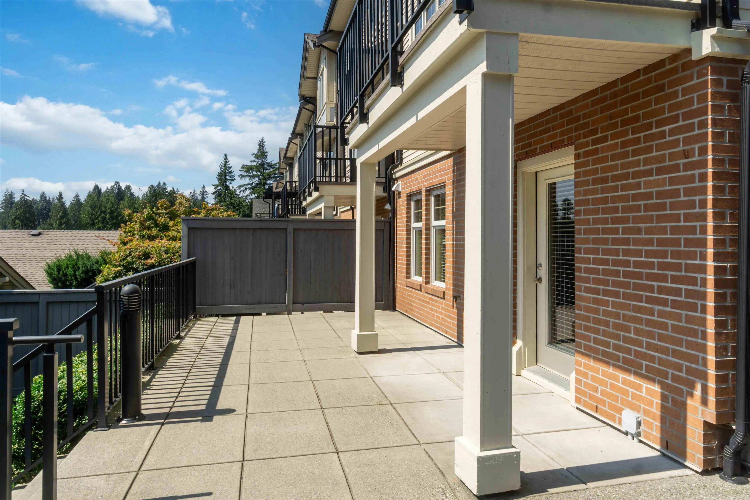 3416 Roxton Avenue #108