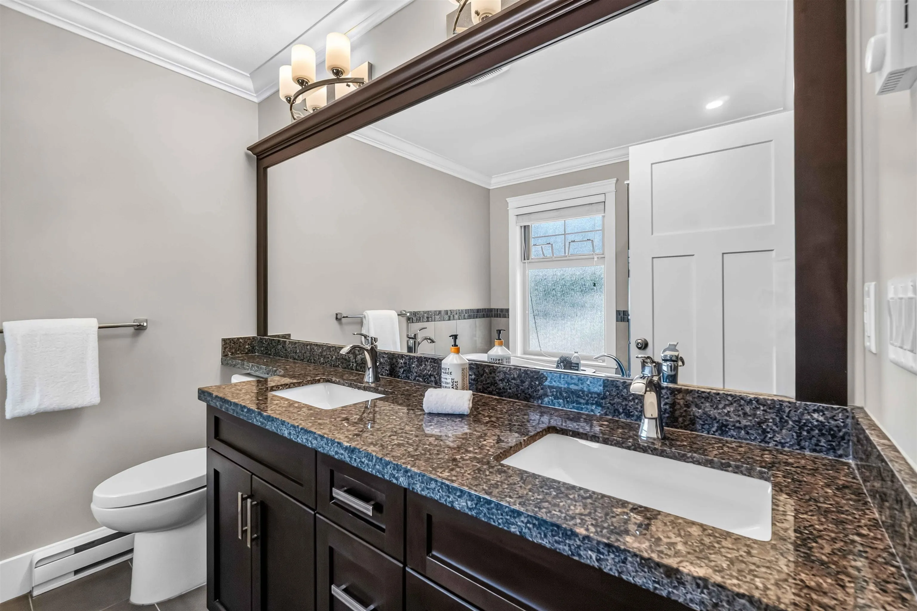 3416 Roxton Avenue #108