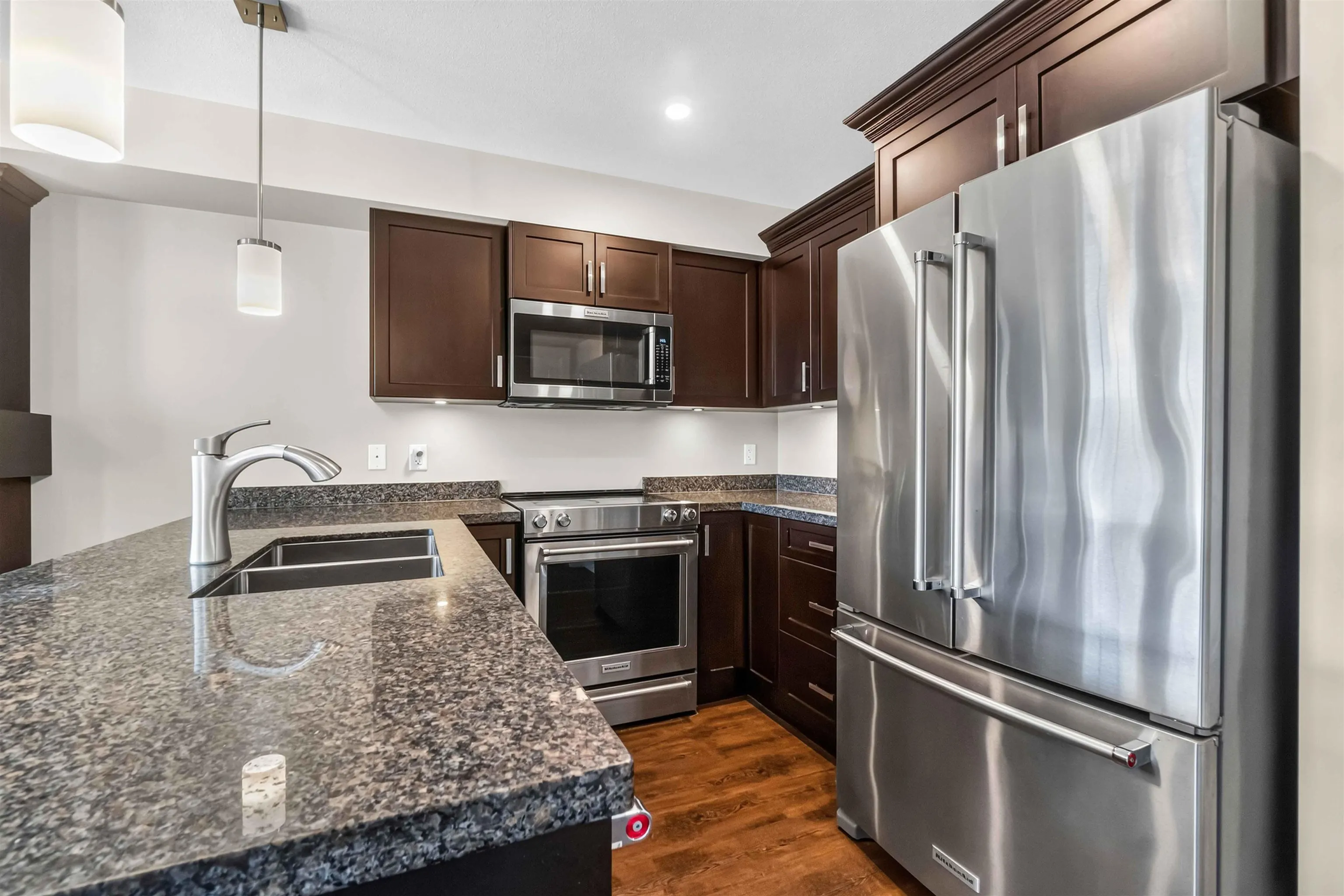 3416 Roxton Avenue #108