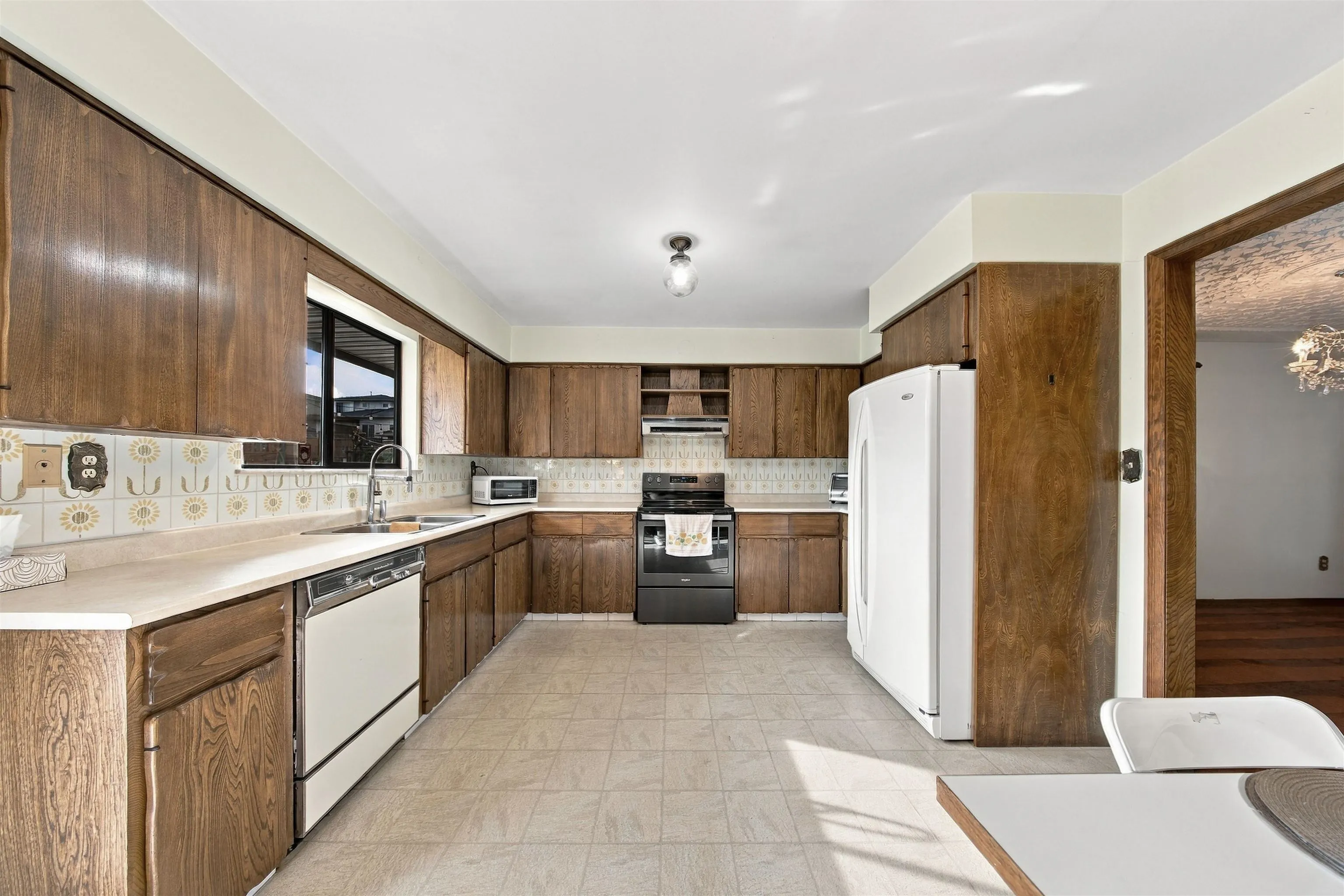 4052 Price Street