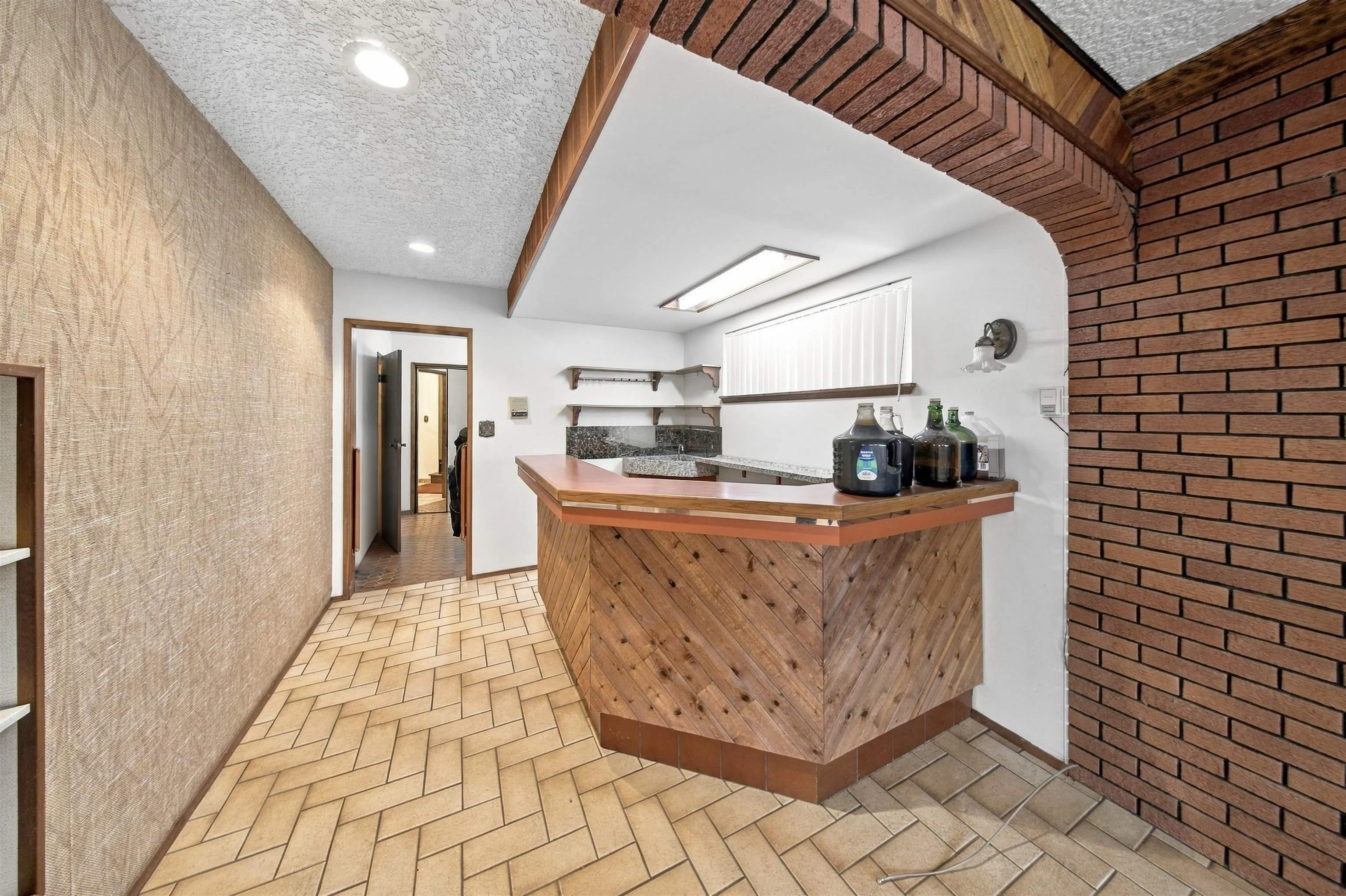 4052 Price Street