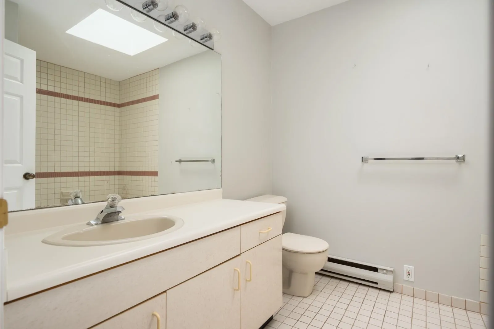 2733 Atlin Place #403