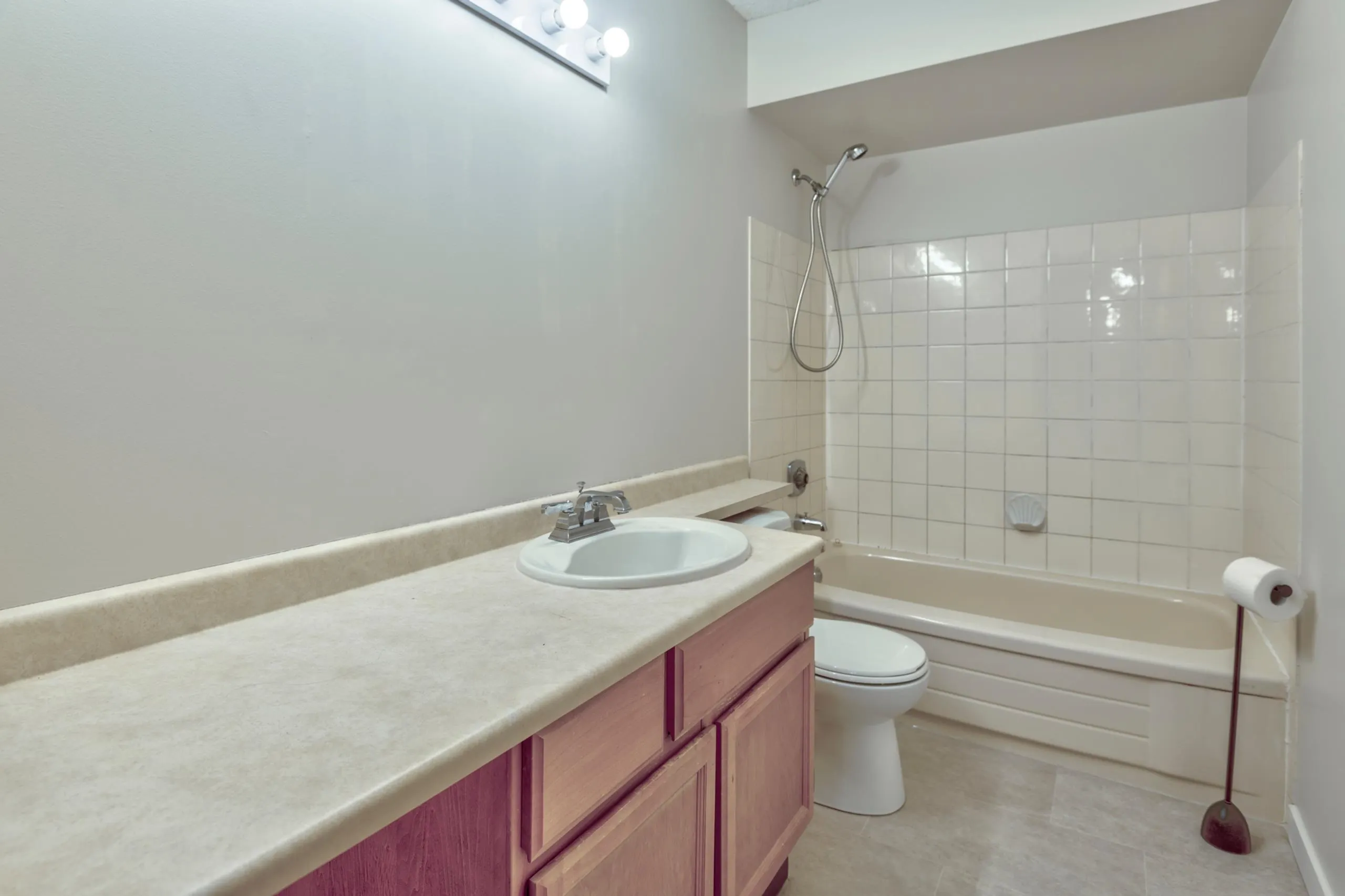 1174 Inlet Street #22