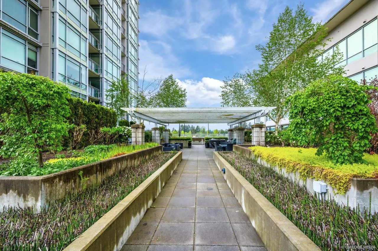 2955 Atlantic Avenue #806