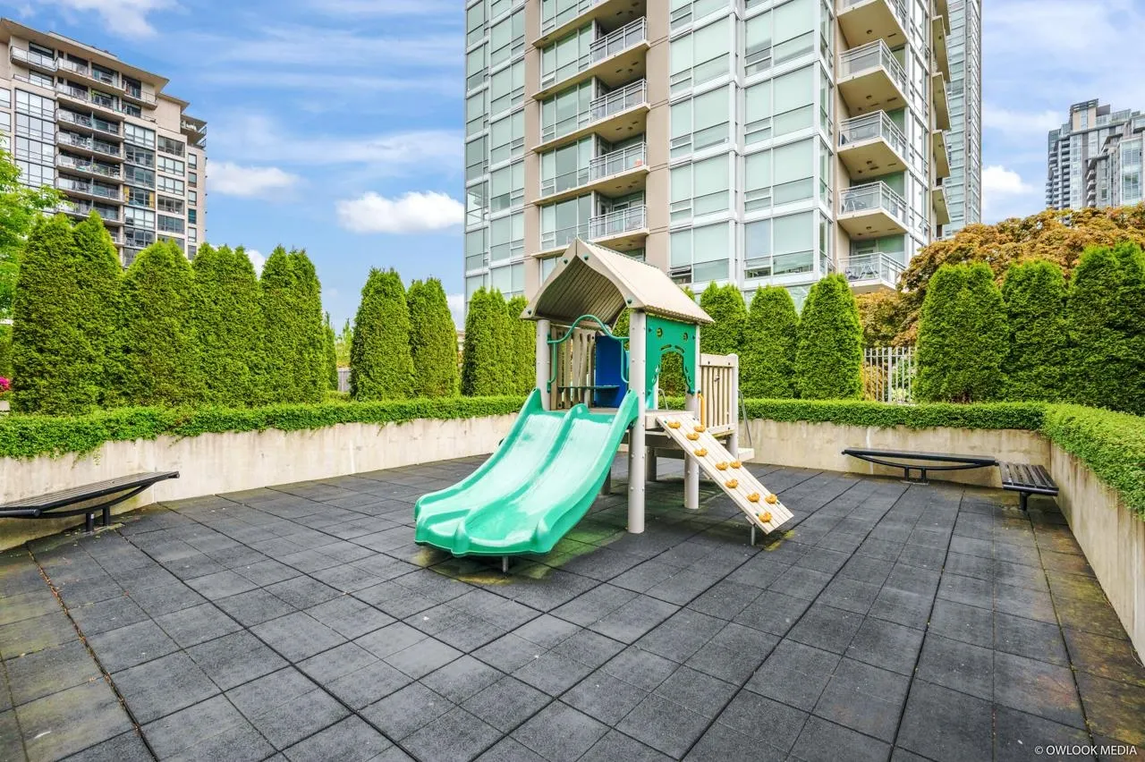 2955 Atlantic Avenue #806