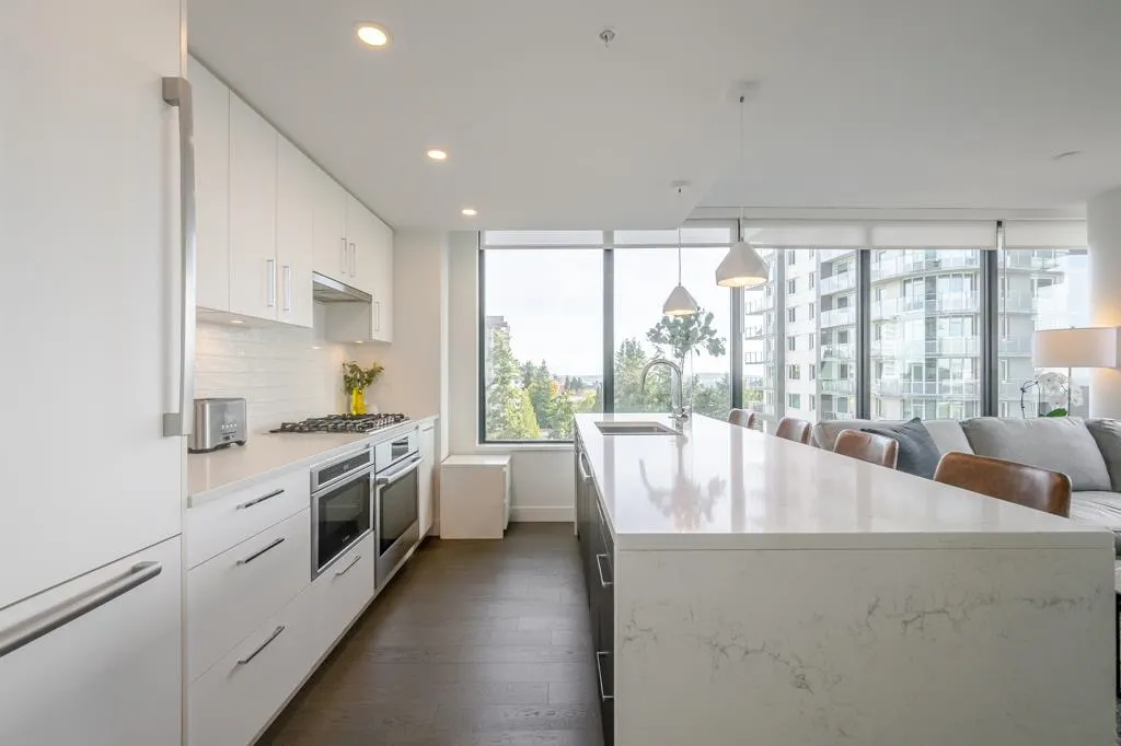 1588 Johnston Road #707