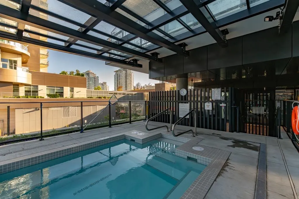 1588 Johnston Road #707