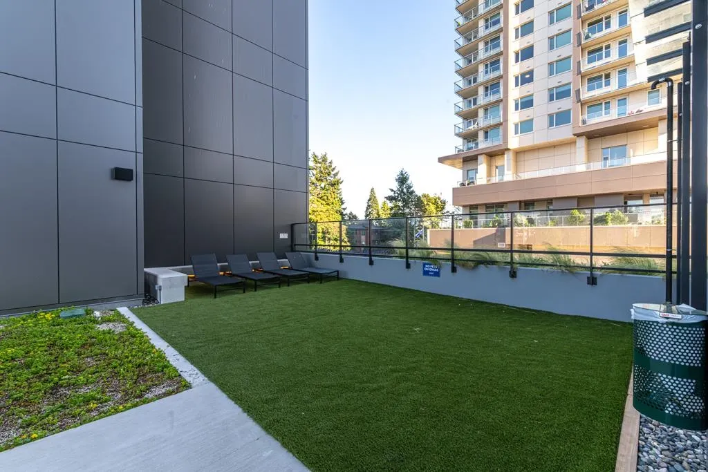 1588 Johnston Road #707