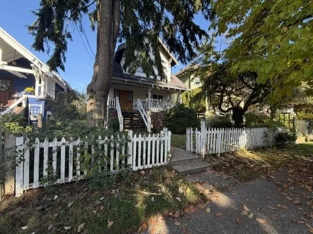 1017 Hamilton Street