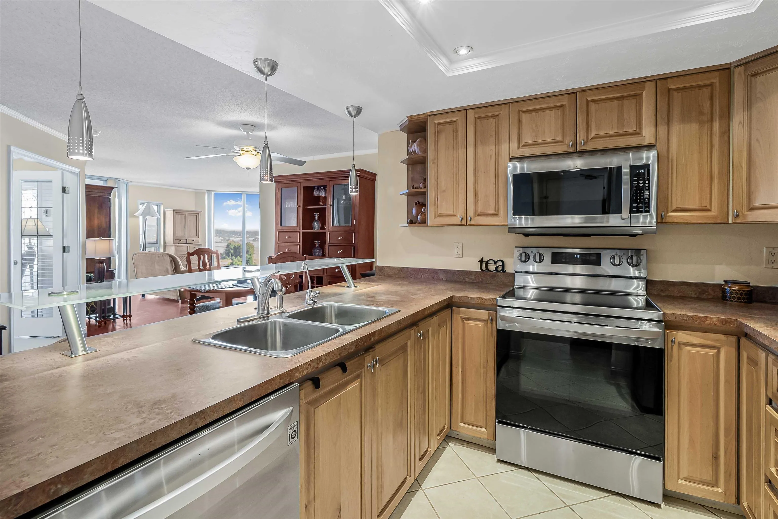 69 Jamieson Court #1603
