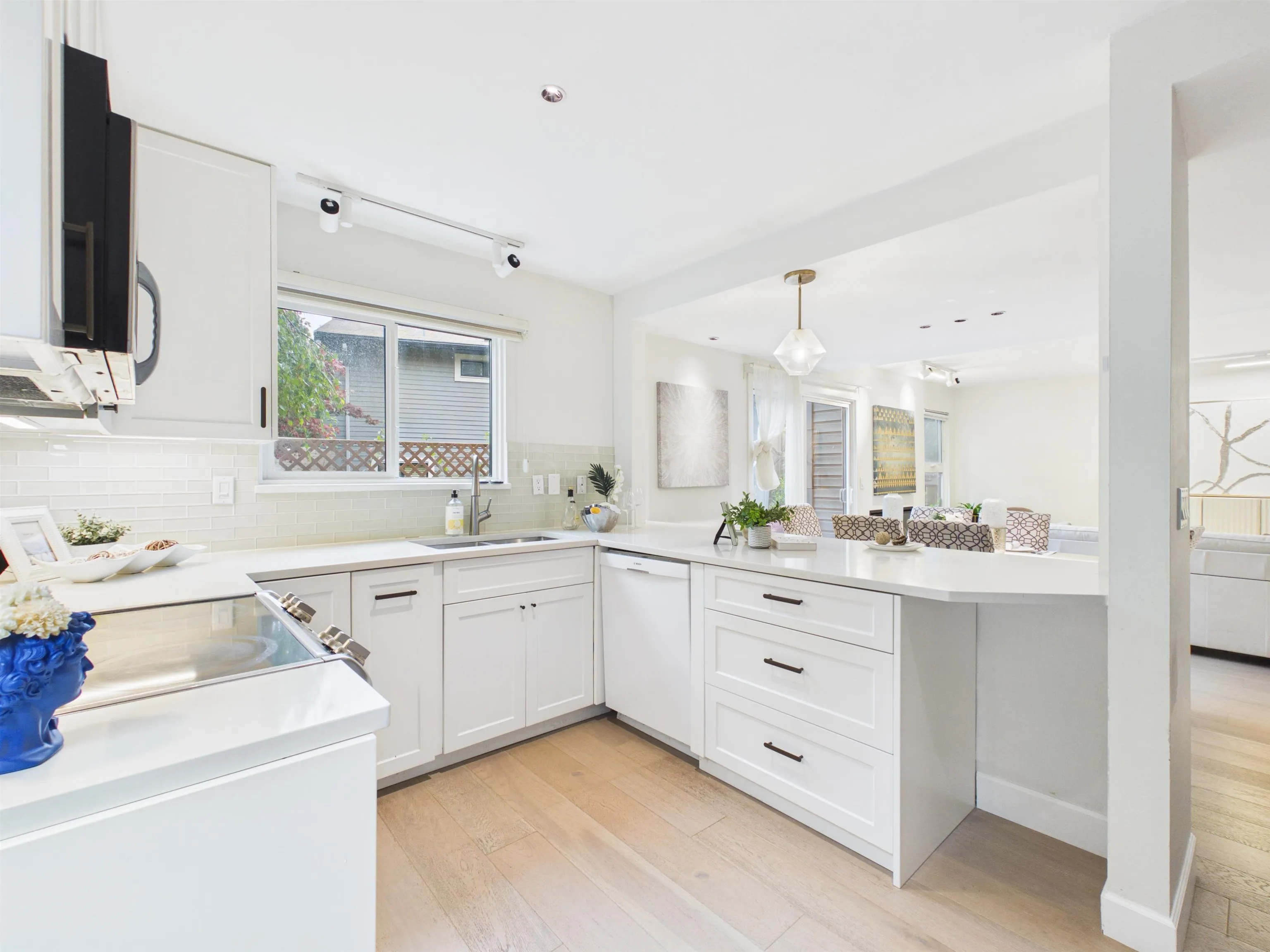 7414 Echo Place