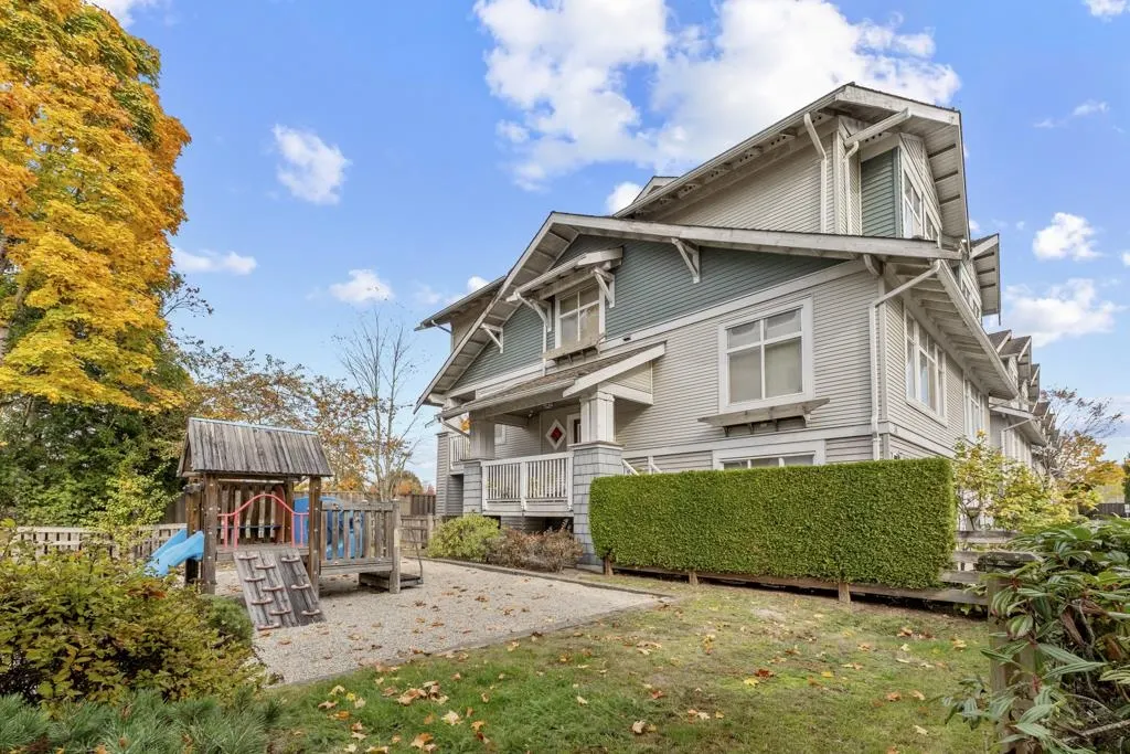 9533 Granville Avenue #31