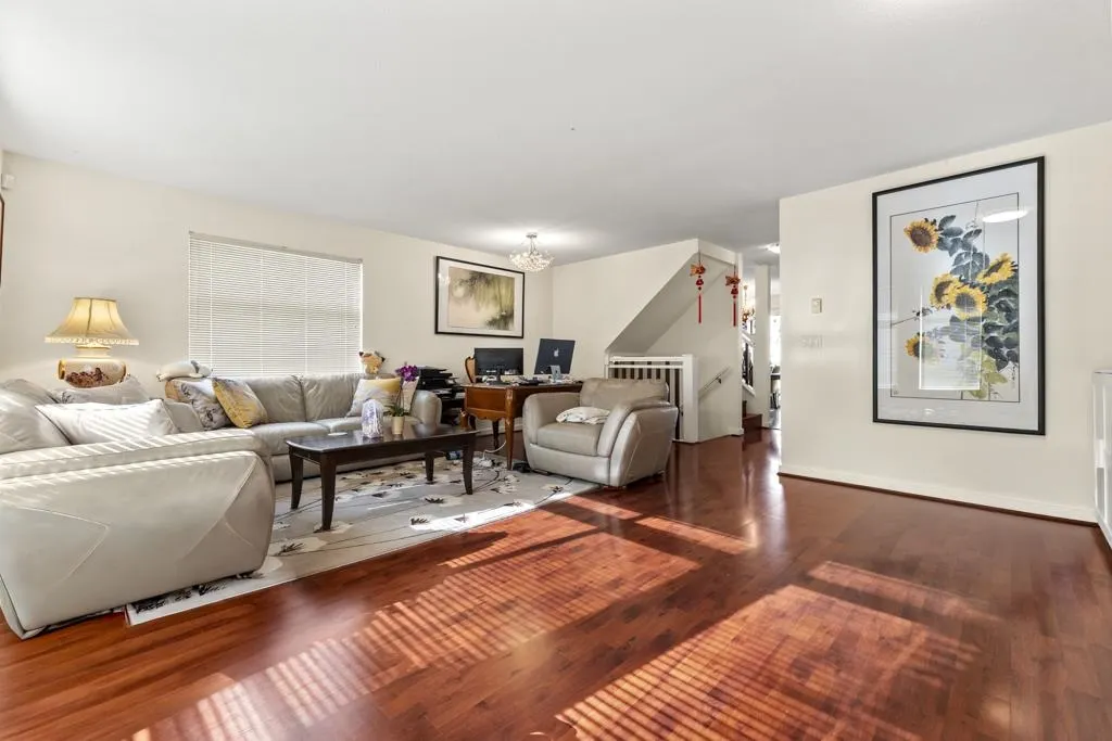 9533 Granville Avenue #31