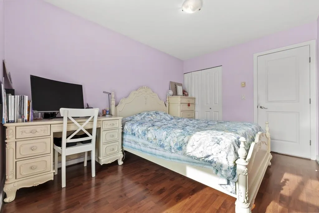 9533 Granville Avenue #31