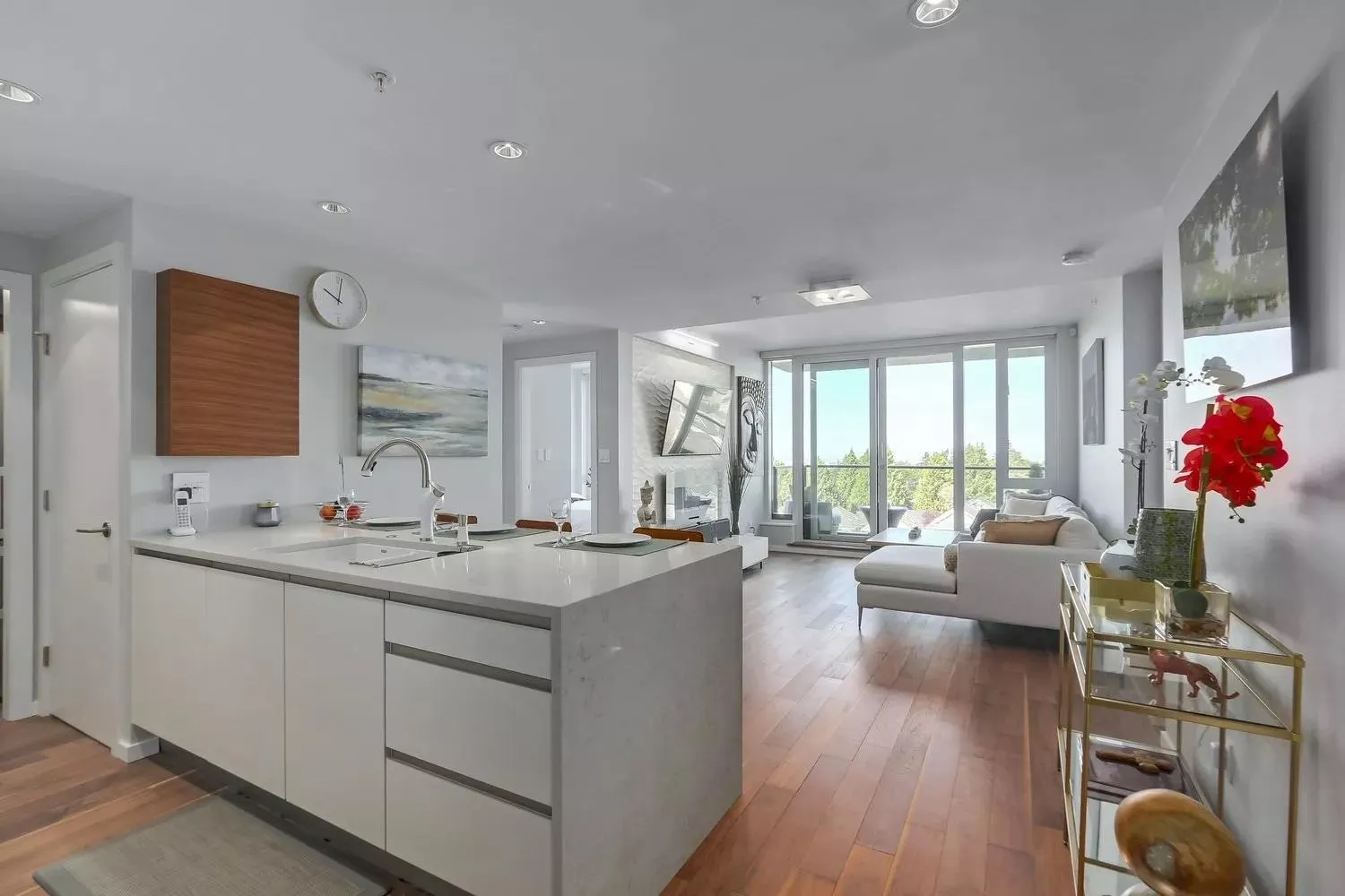 8488 Cornish st W Cornish St