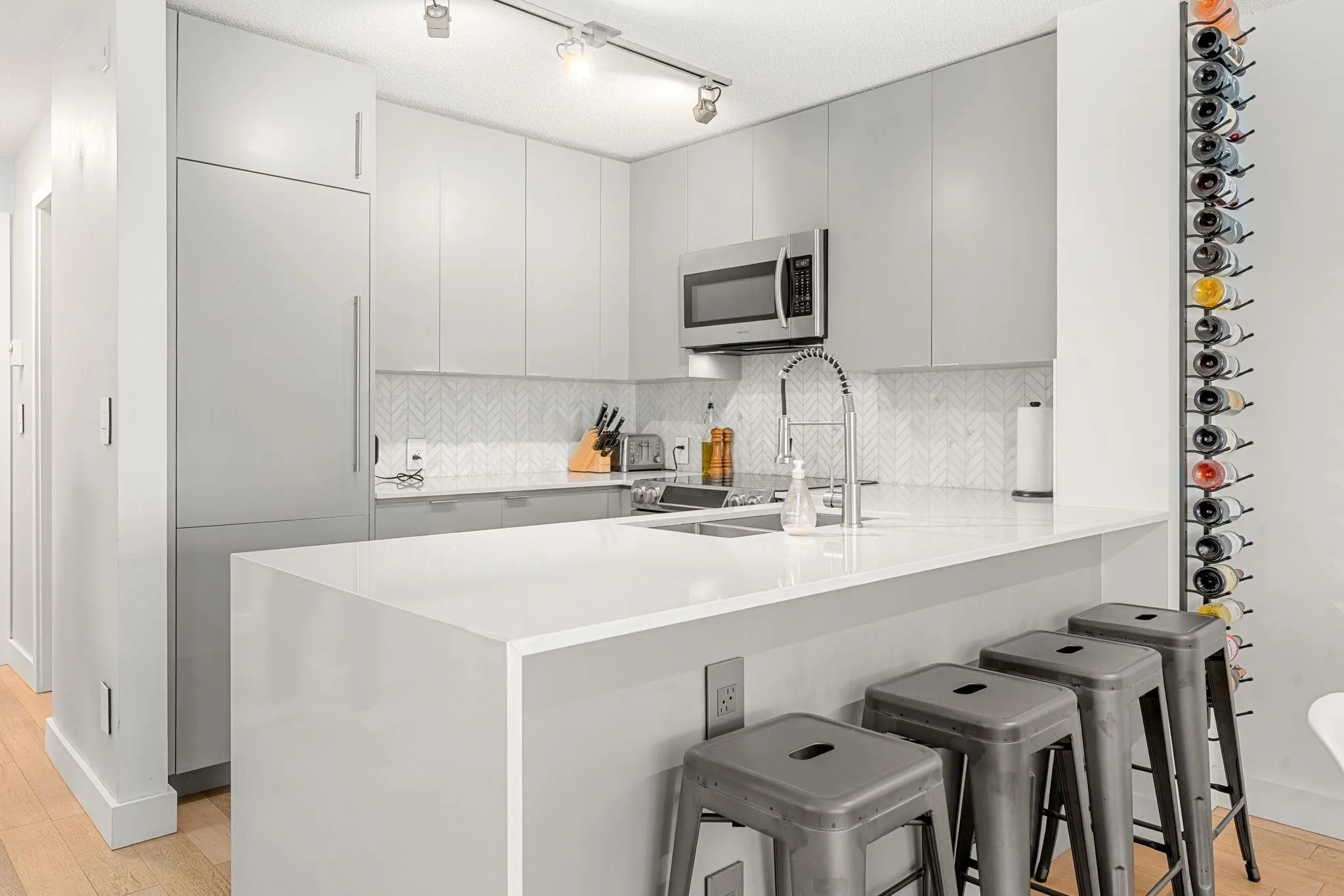 124 W 3rd Street #404