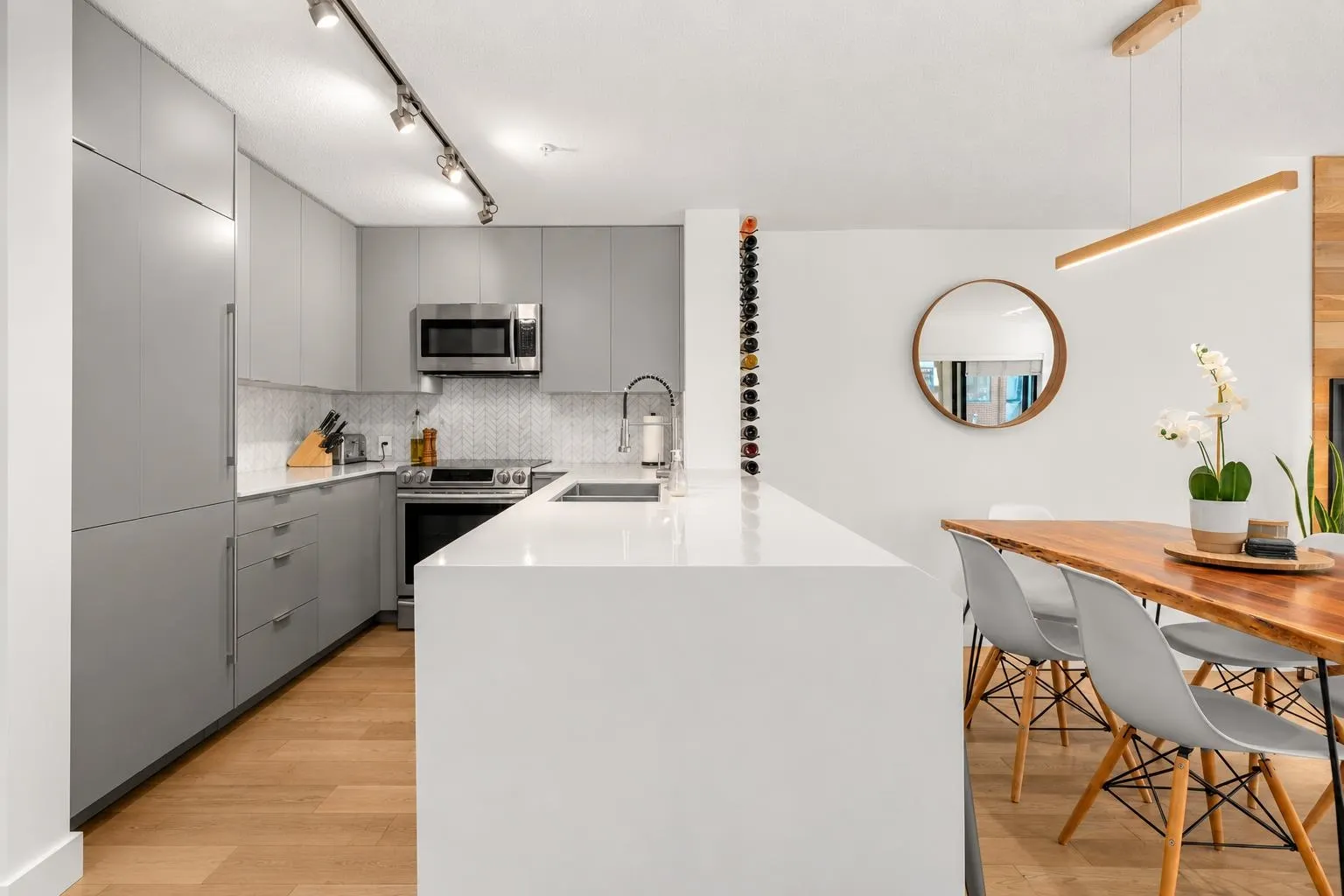 124 W 3rd Street #404