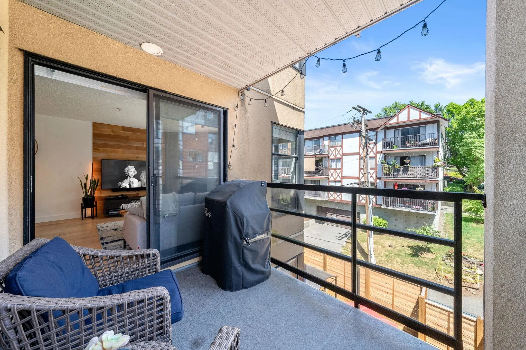 124 W 3rd Street #404