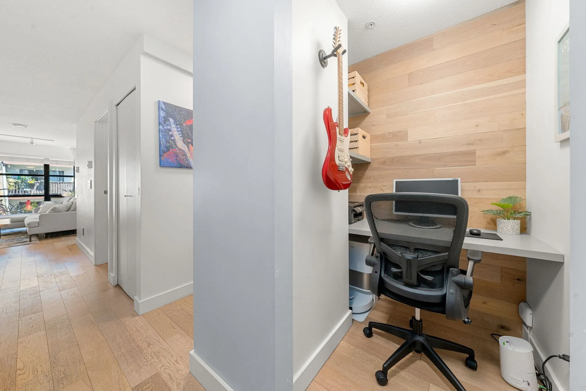 124 W 3rd Street #404