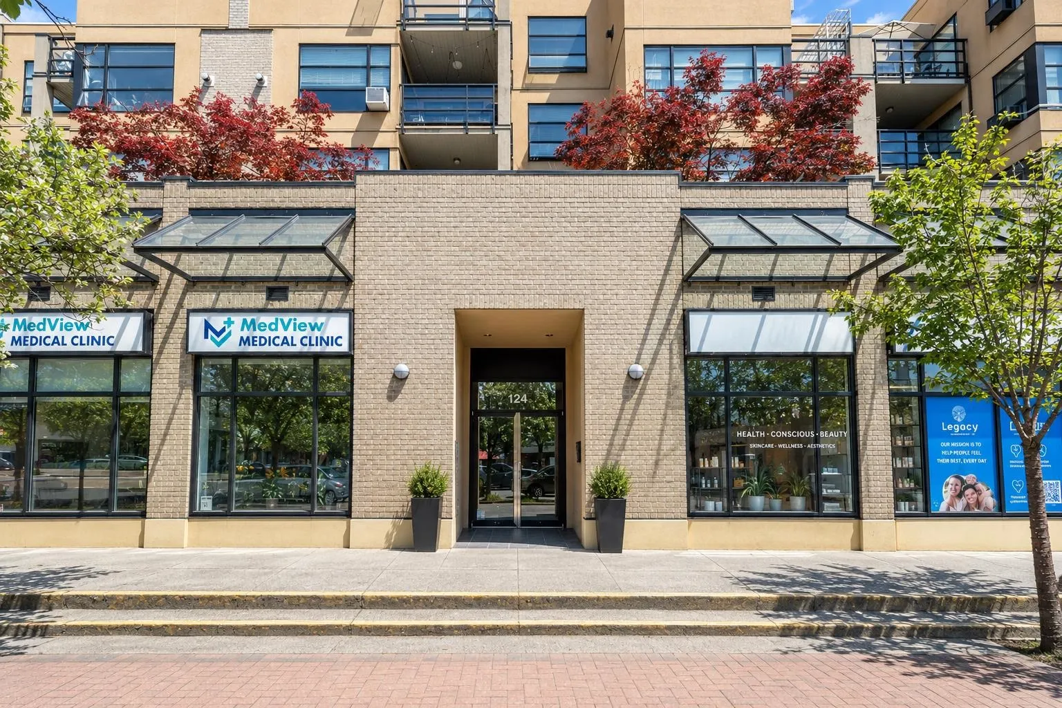 124 W 3rd Street #404