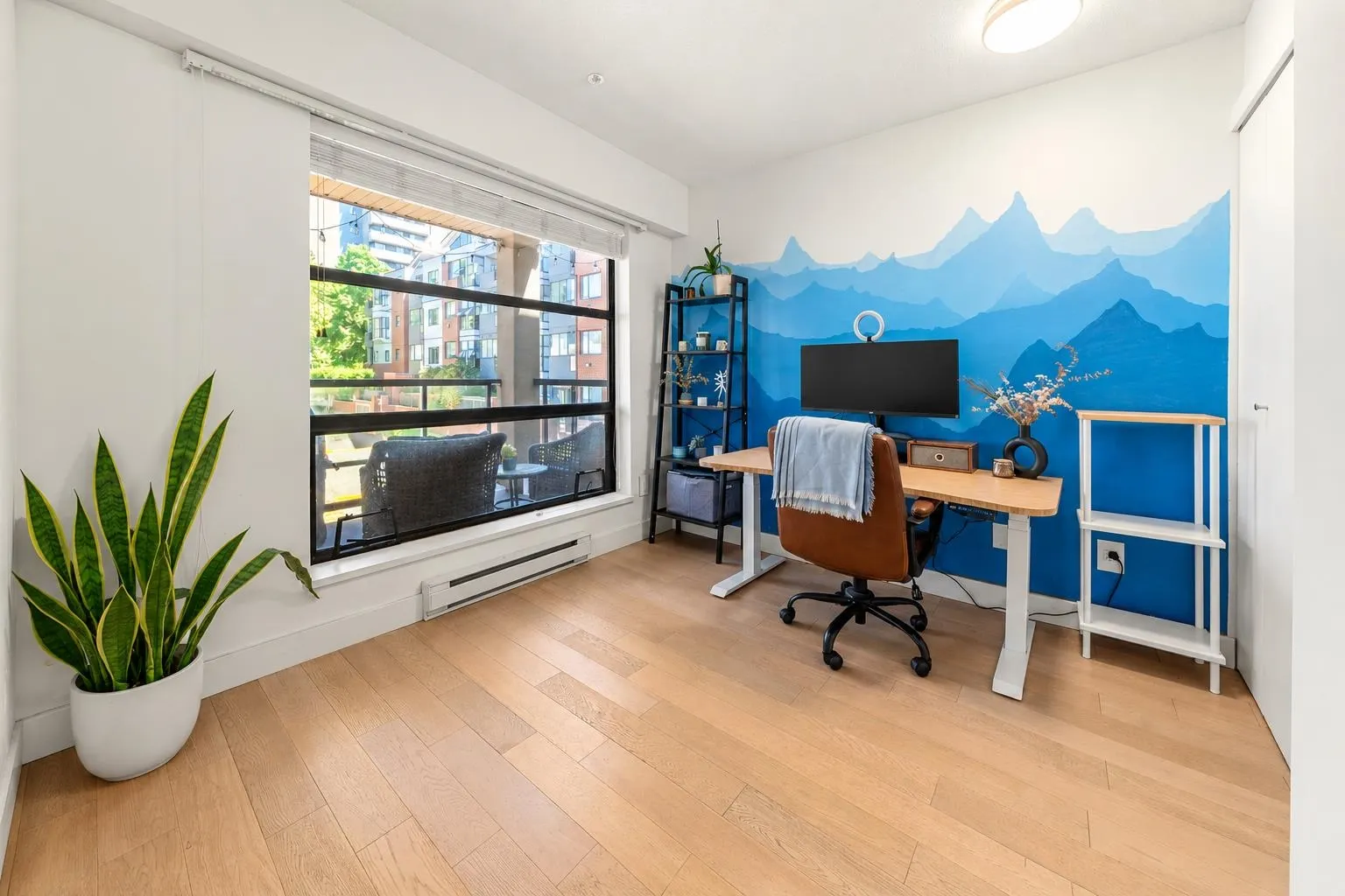124 W 3rd Street #404
