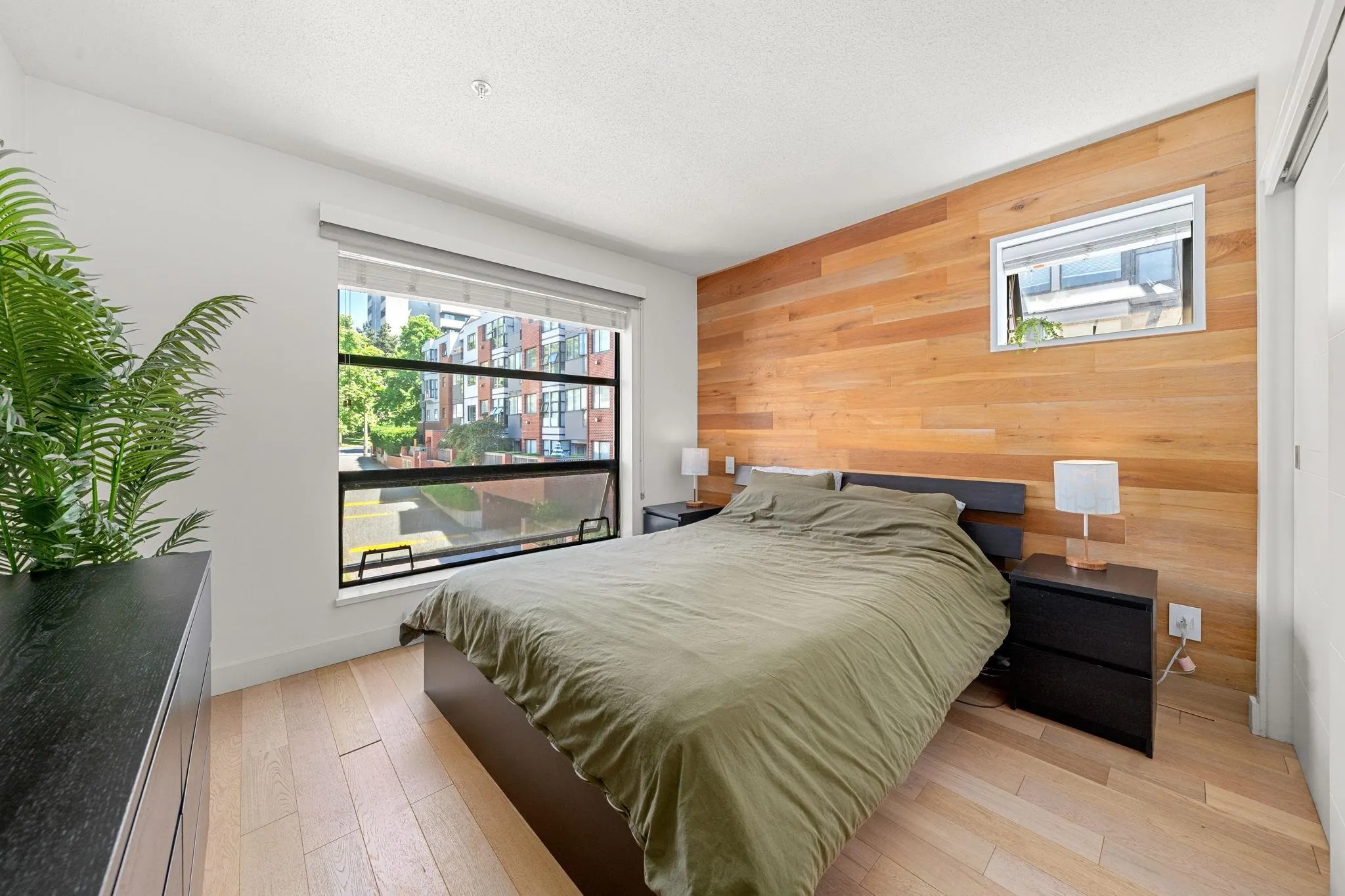 124 W 3rd Street #404