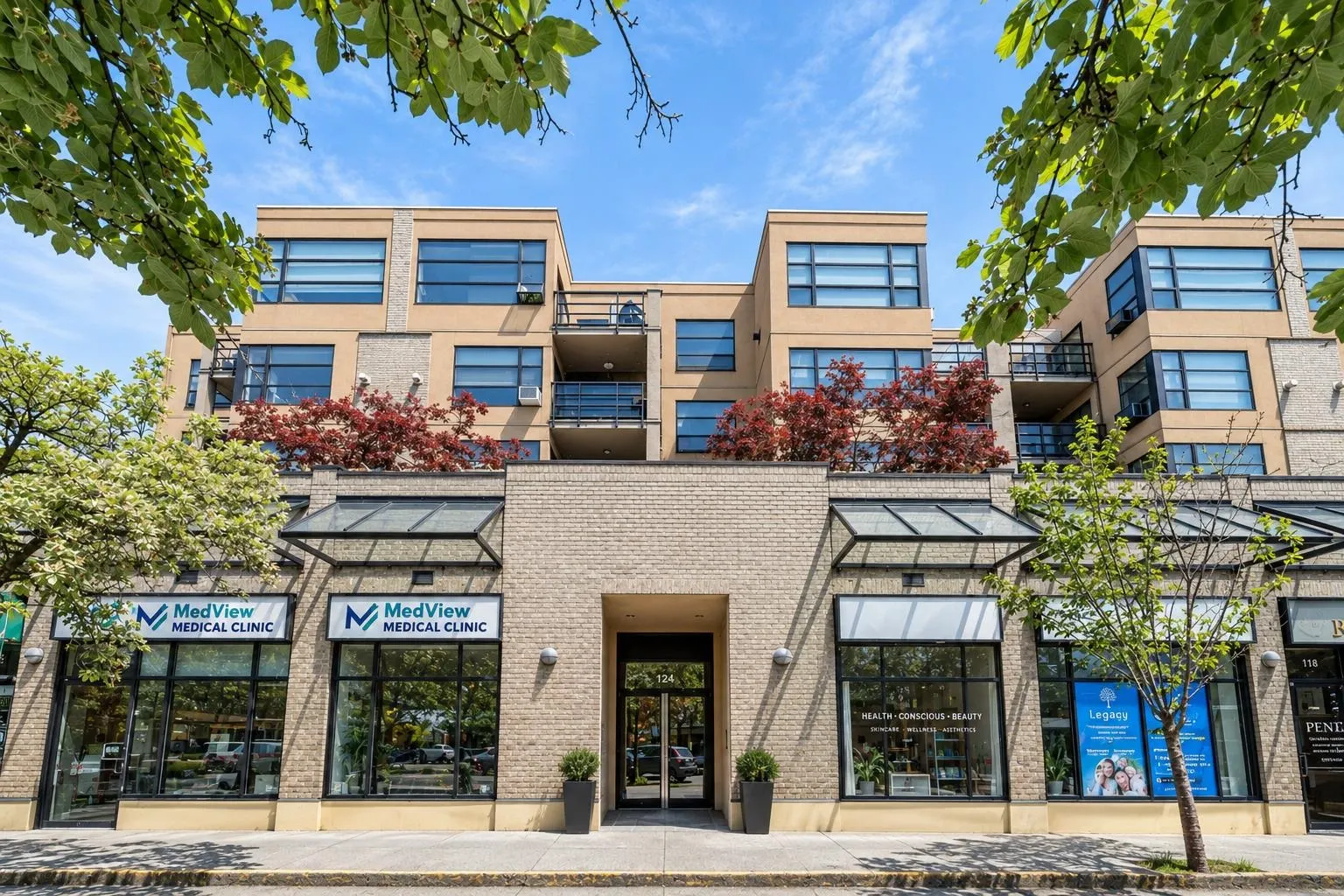 124 W 3rd Street #404
