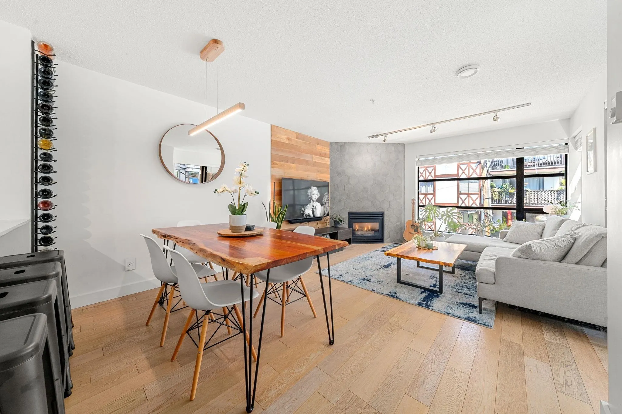 124 W 3rd Street #404