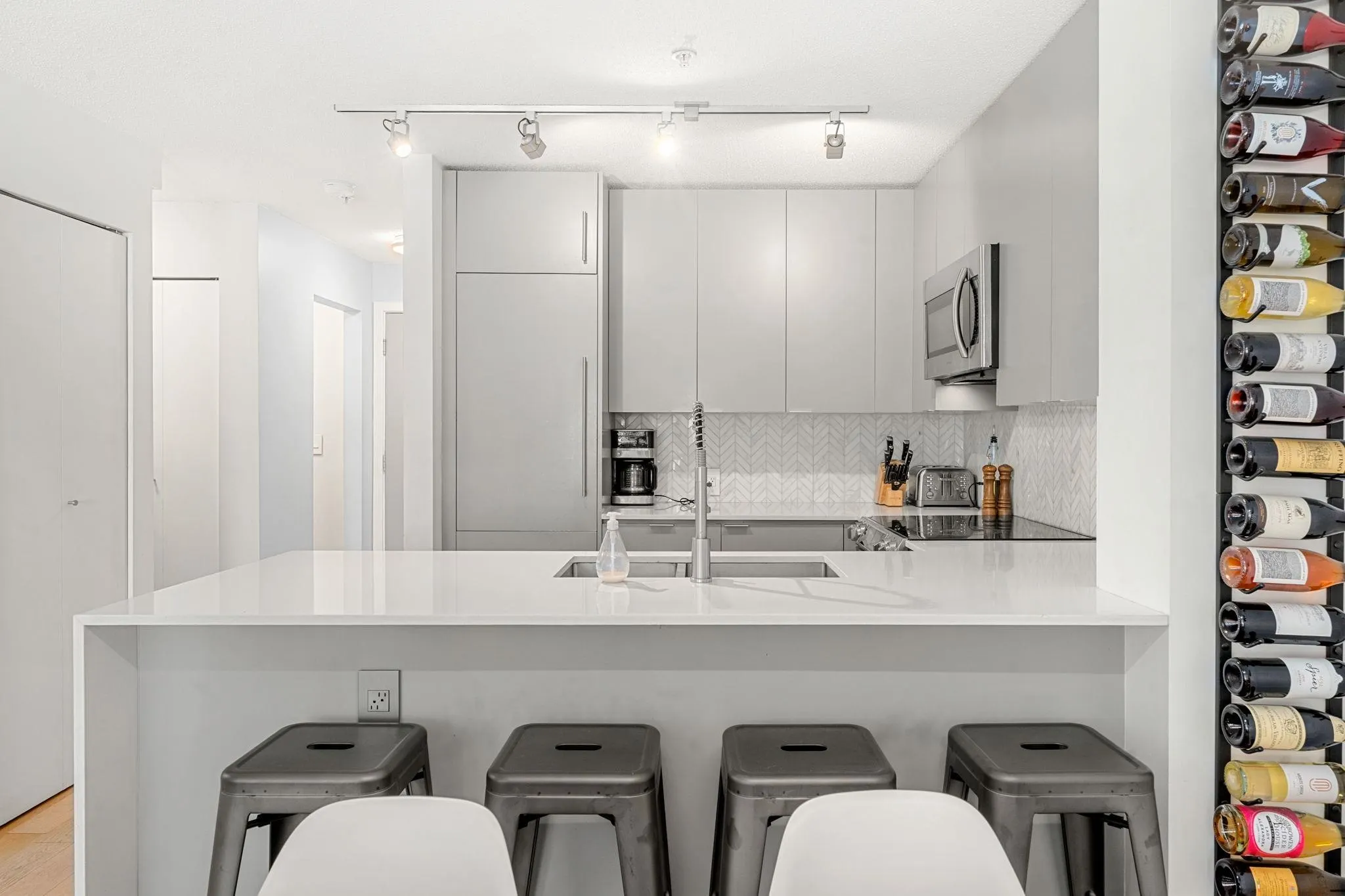 124 W 3rd Street #404