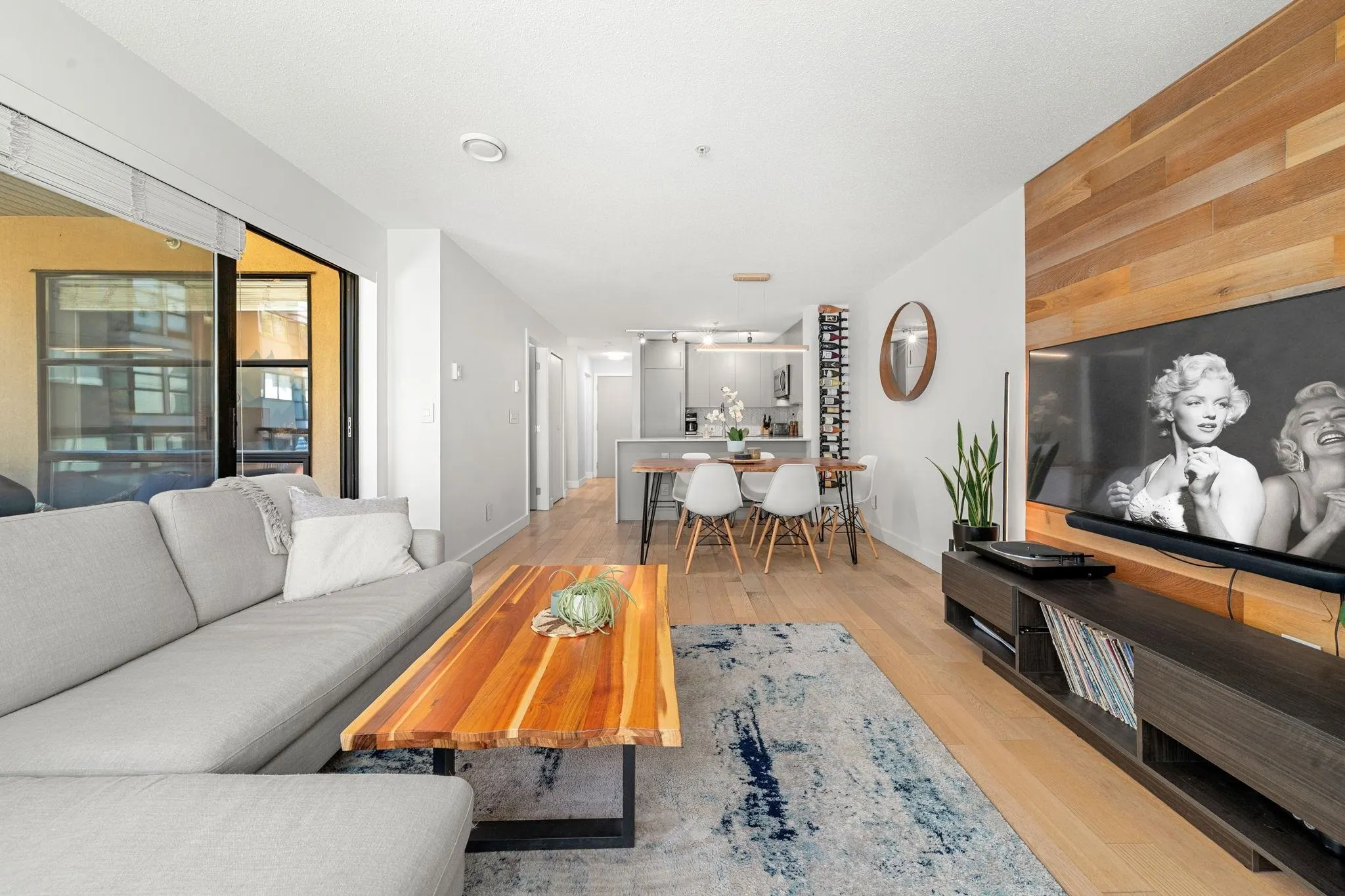124 W 3rd Street #404