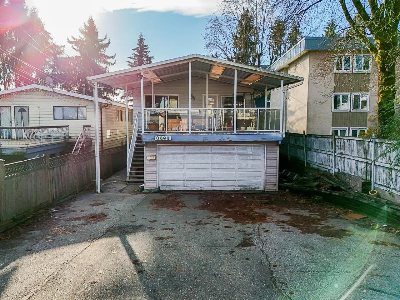 3263 Vanness Avenue
