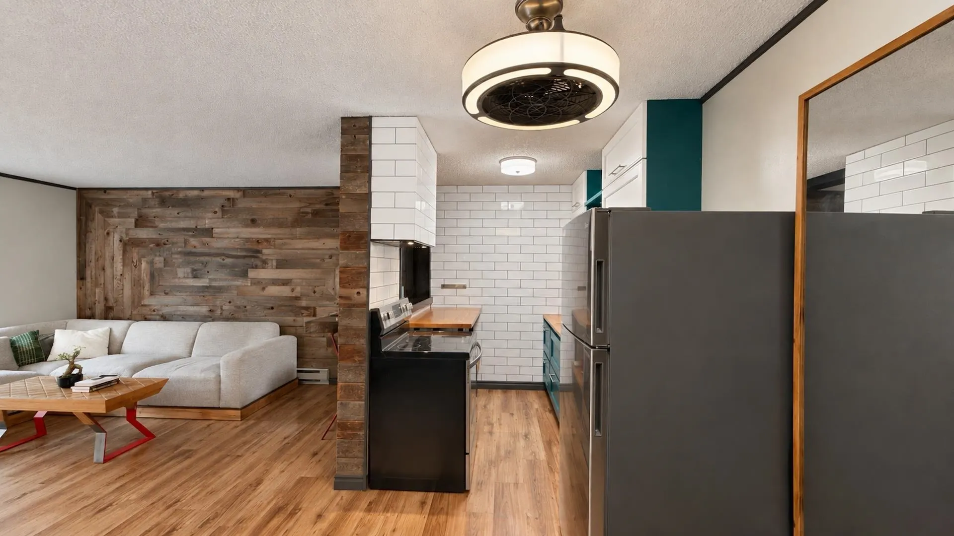 2055 Suffolk Avenue #207