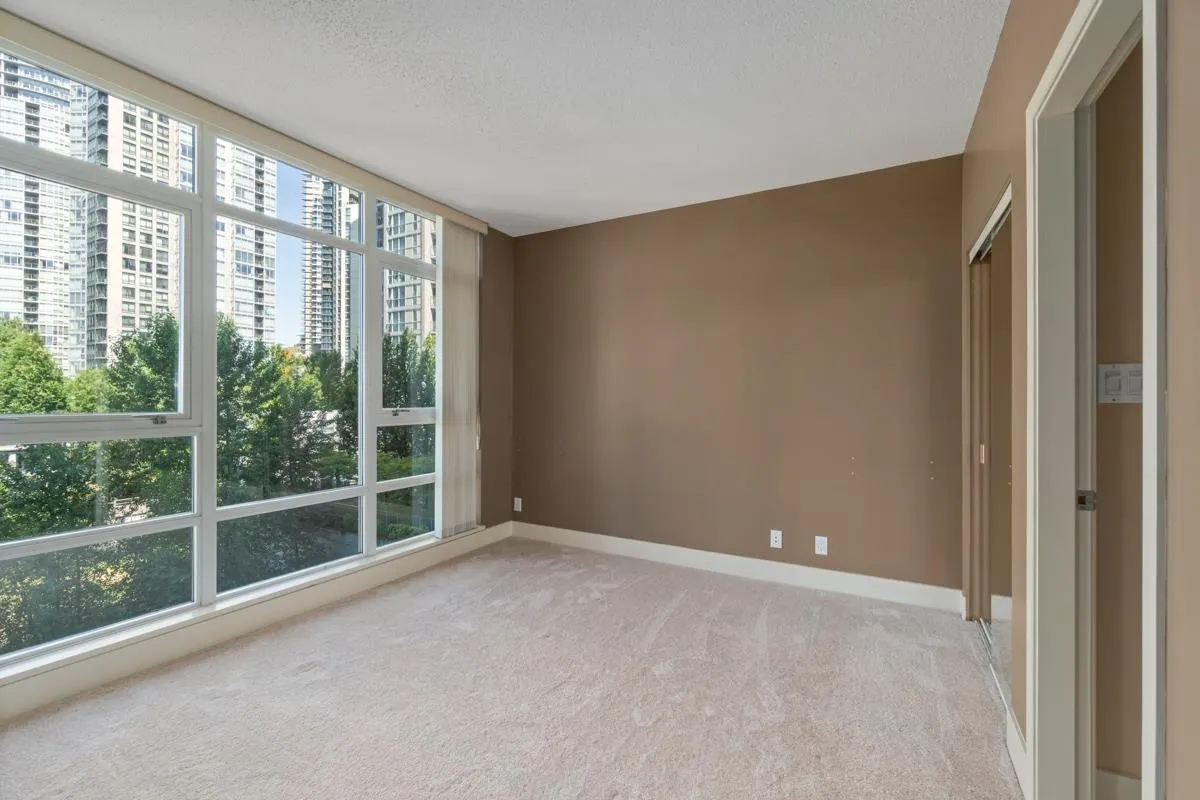1483 Homer Street #606