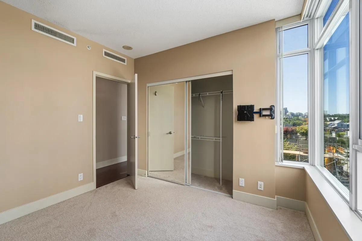 1483 Homer Street #606