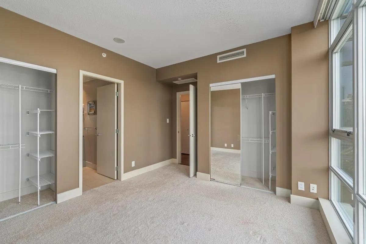 1483 Homer Street #606