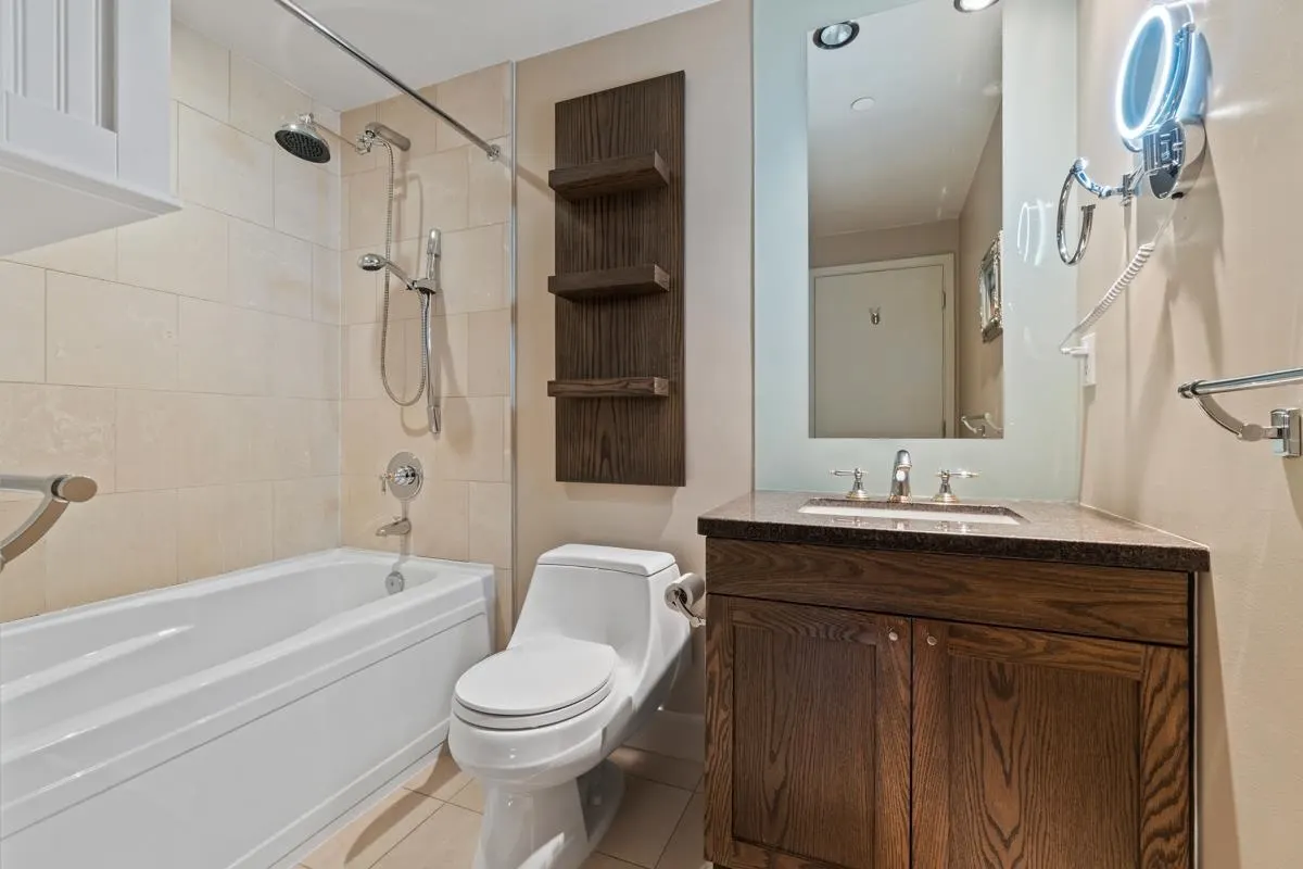 1483 Homer Street #606