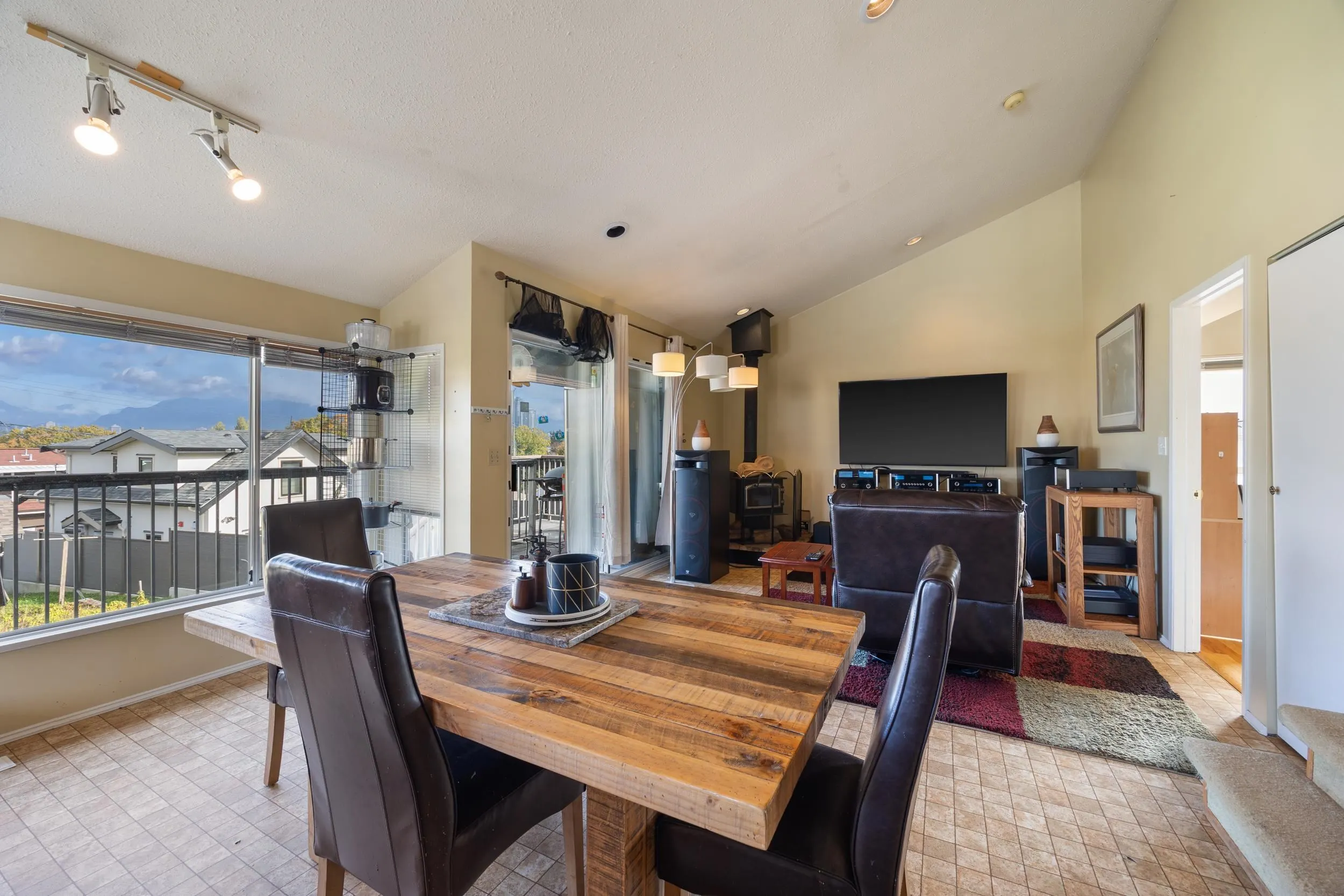 3325 Seaforth Drive