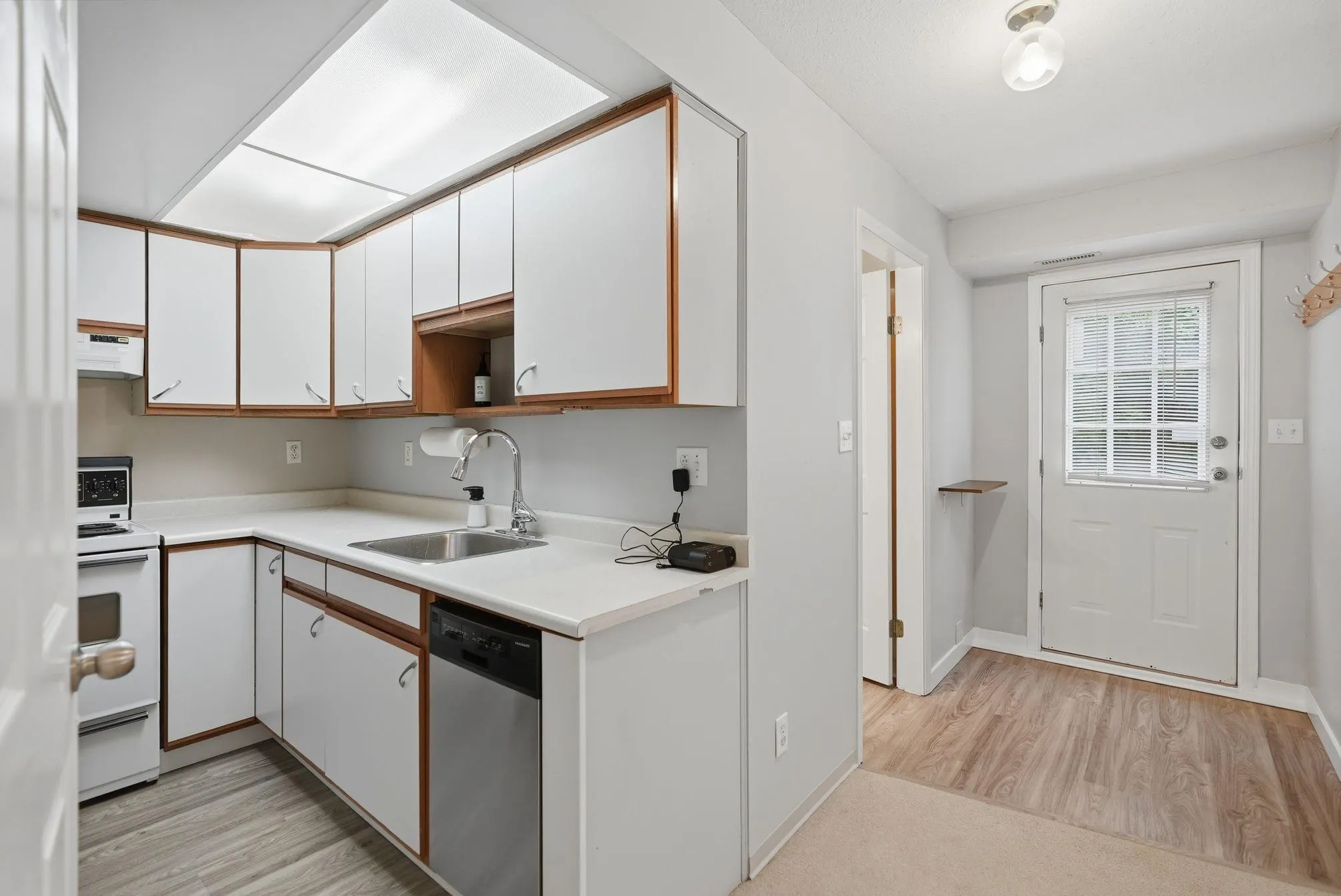 11954 Hawthorne Street #5