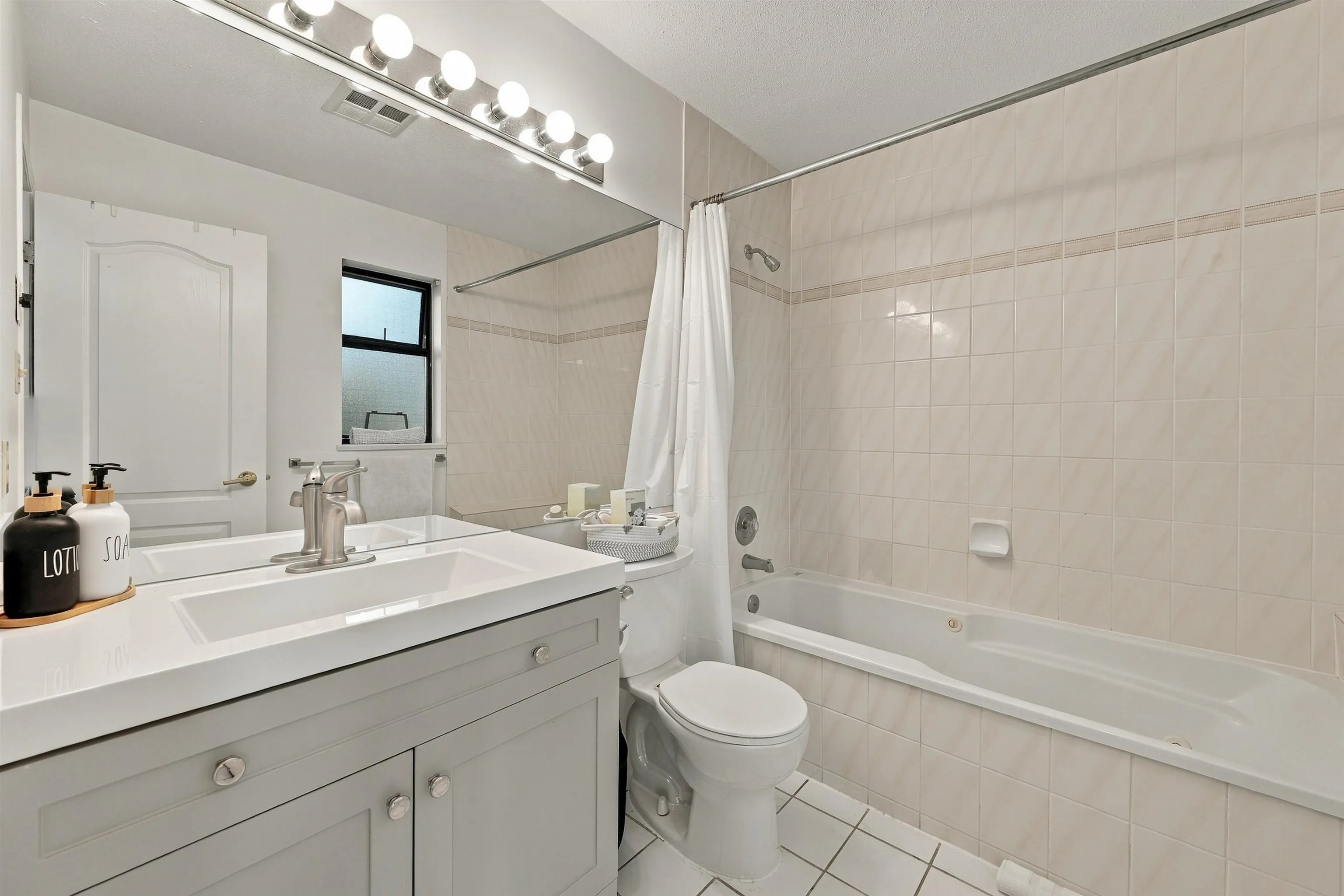 2104 Nordic Drive #11