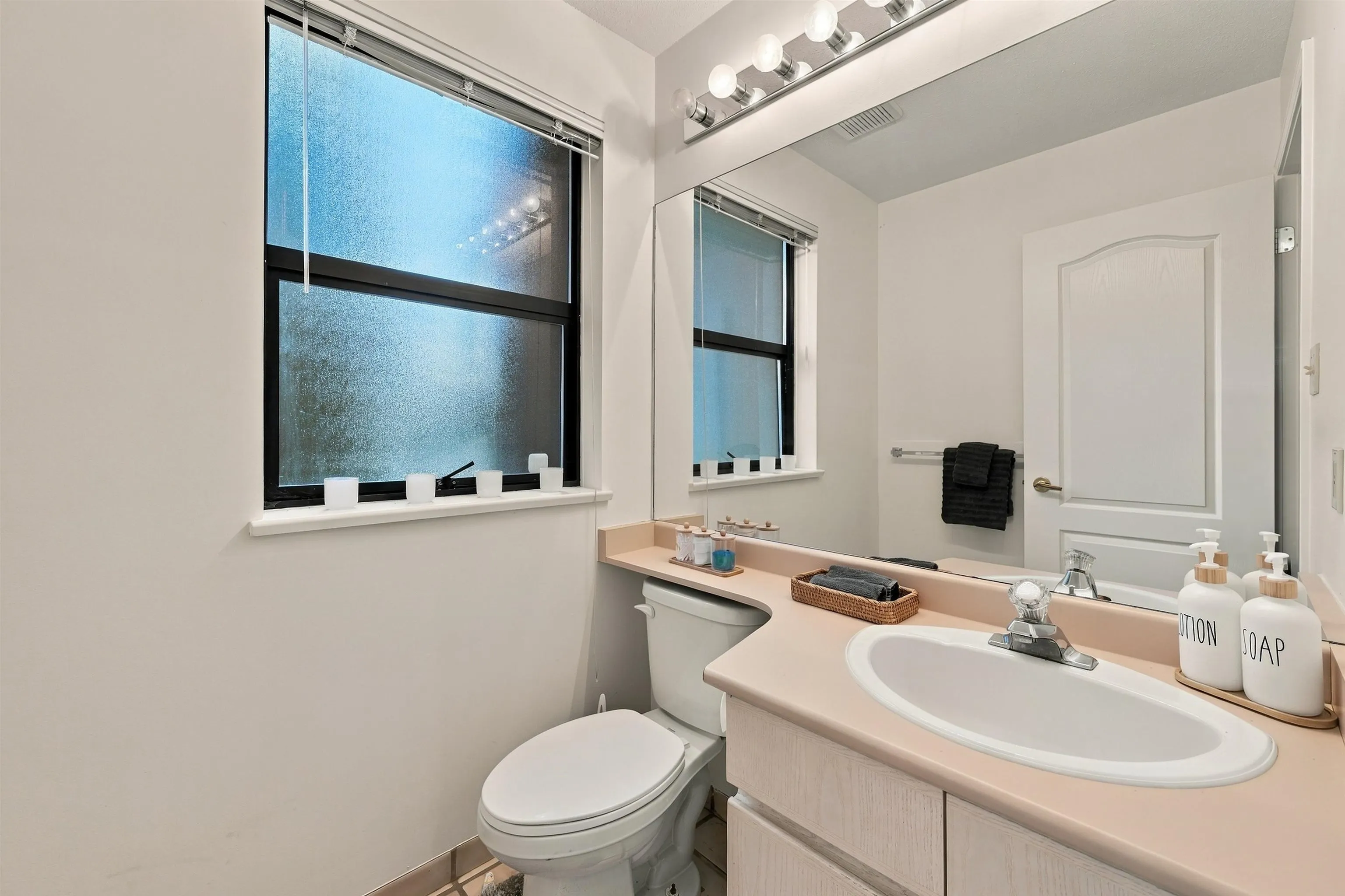 2104 Nordic Drive #11