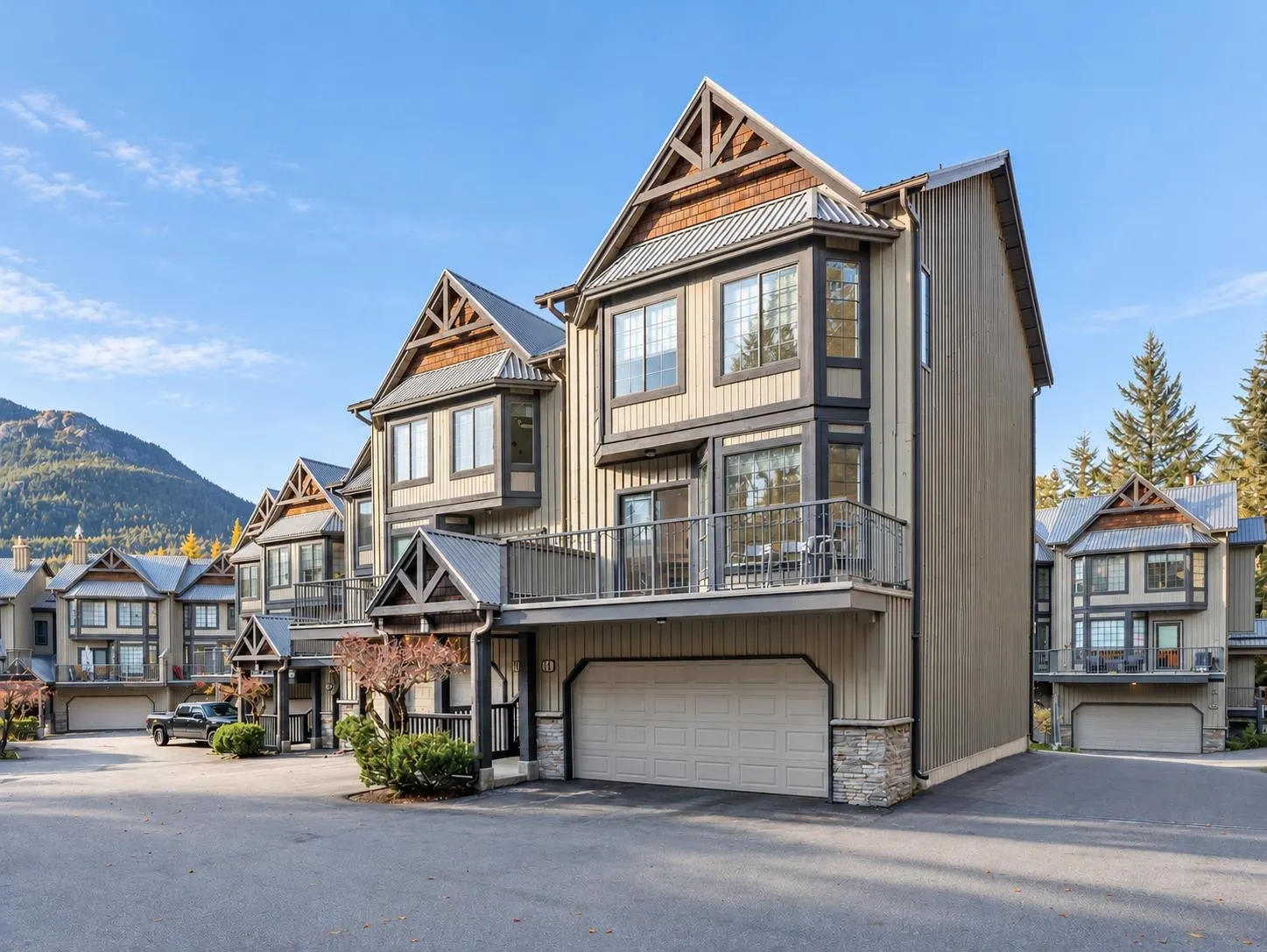 2104 Nordic Drive #11