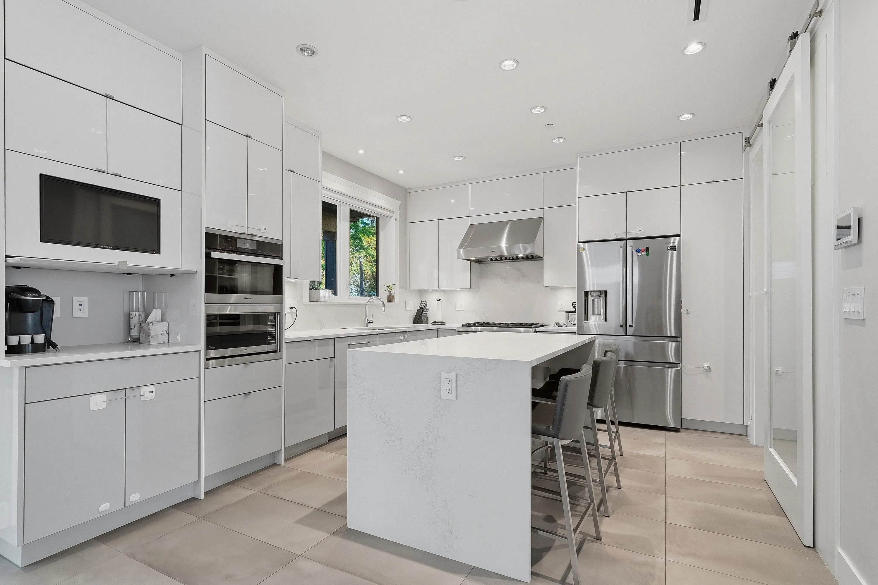 3287 Matapan Crescent