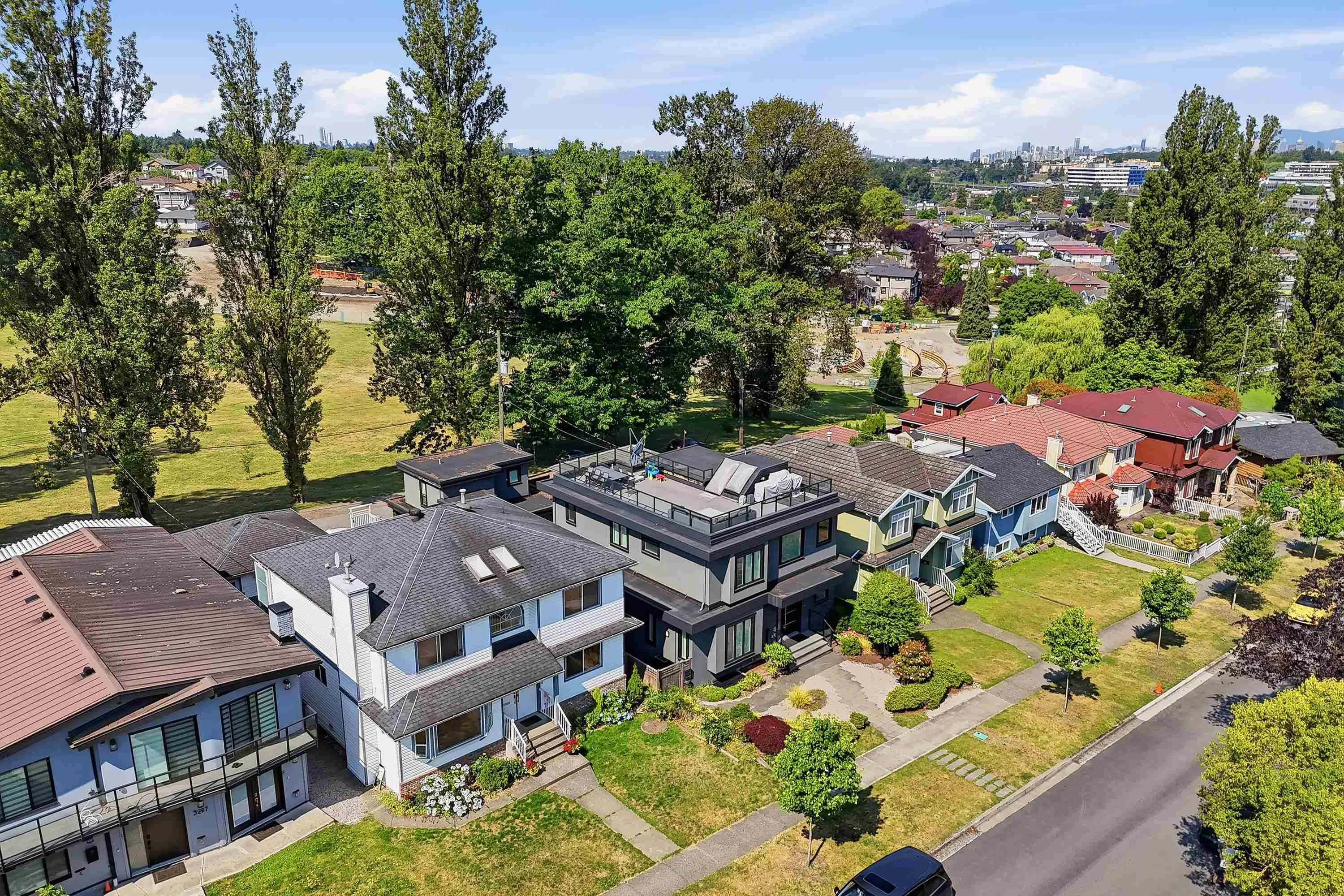 3287 Matapan Crescent