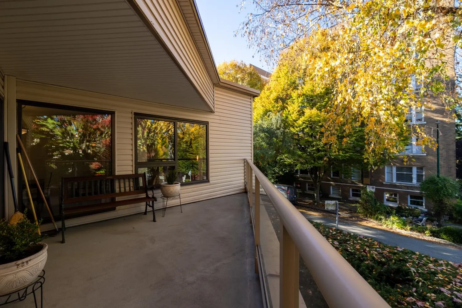 1080 Broughton Street #203