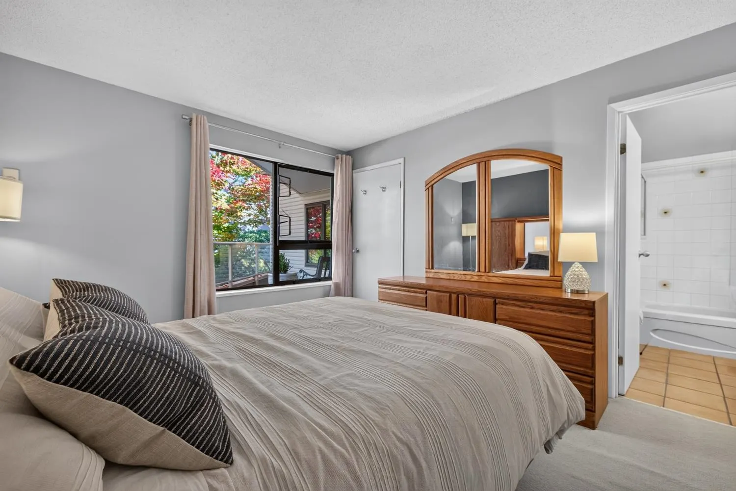 1080 Broughton Street #203