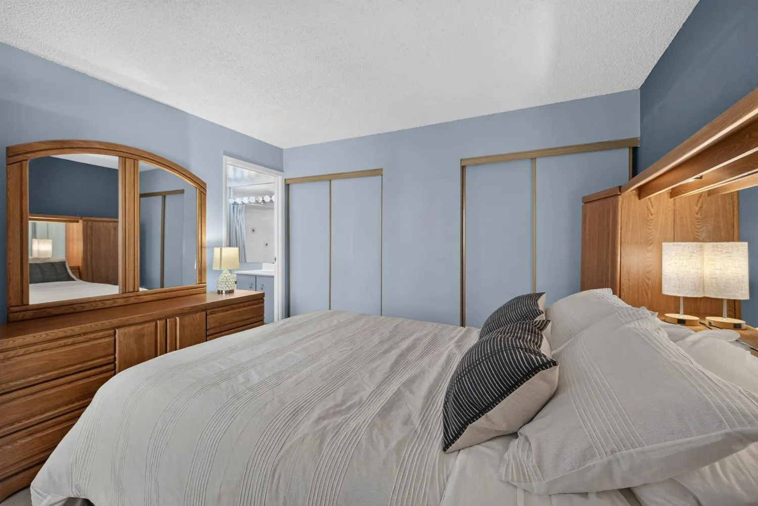 1080 Broughton Street #203