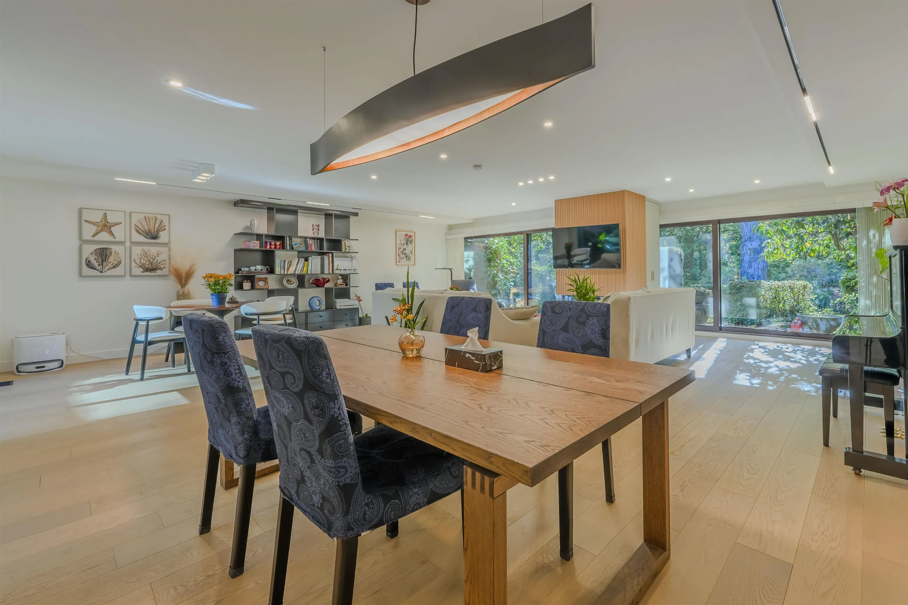 426 Greensboro Place